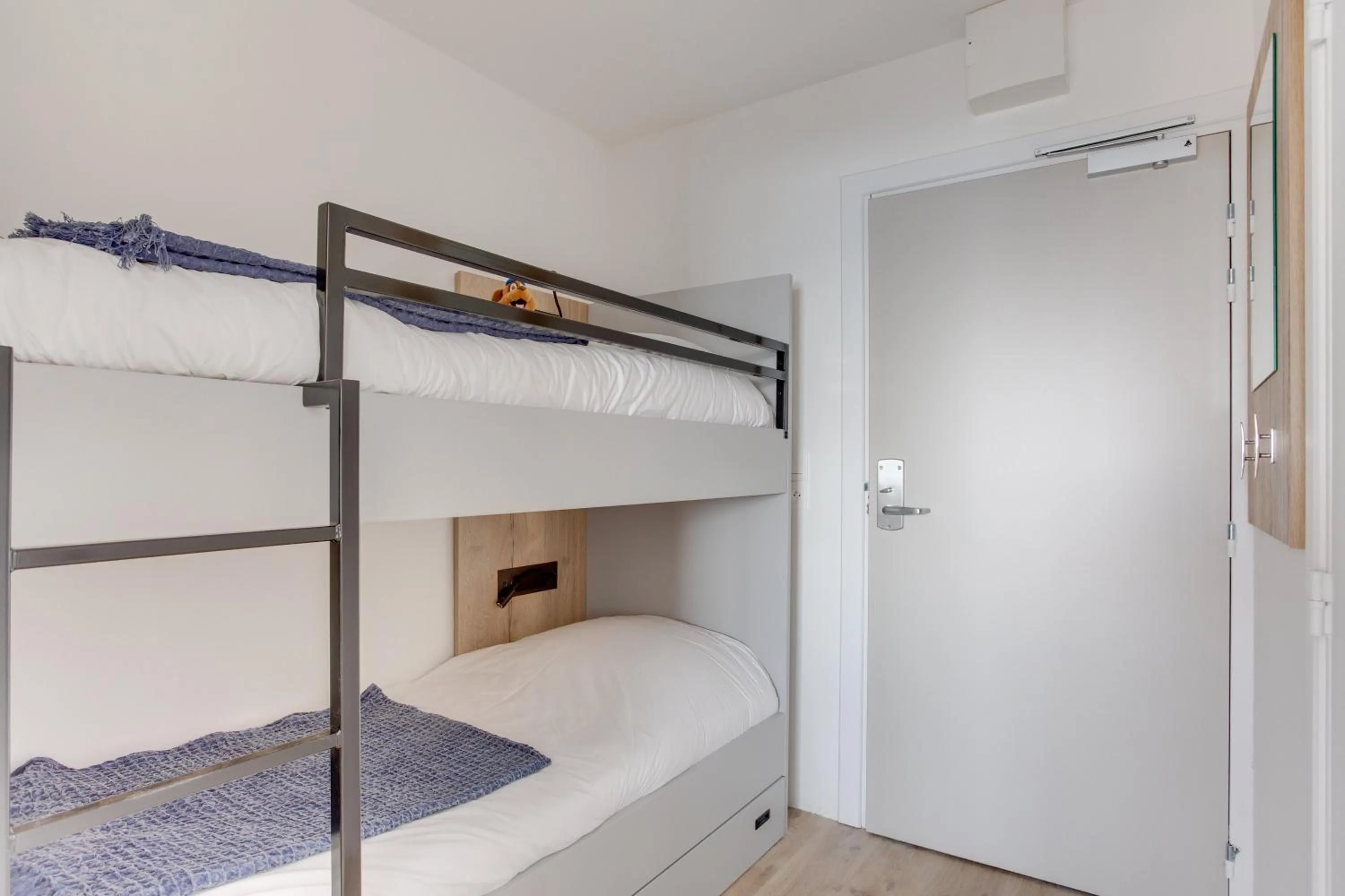 bunk bed, Bed in Evancy La Marina Boulogne-sur-Mer