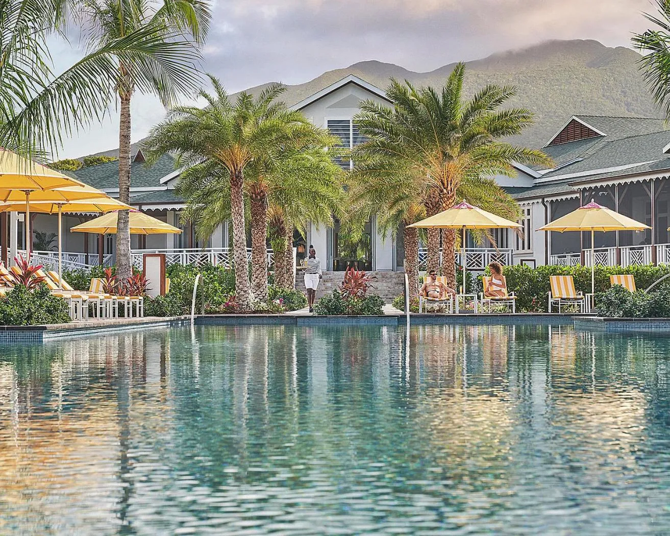 Swimming pool in Four Seasons Resort Nevis