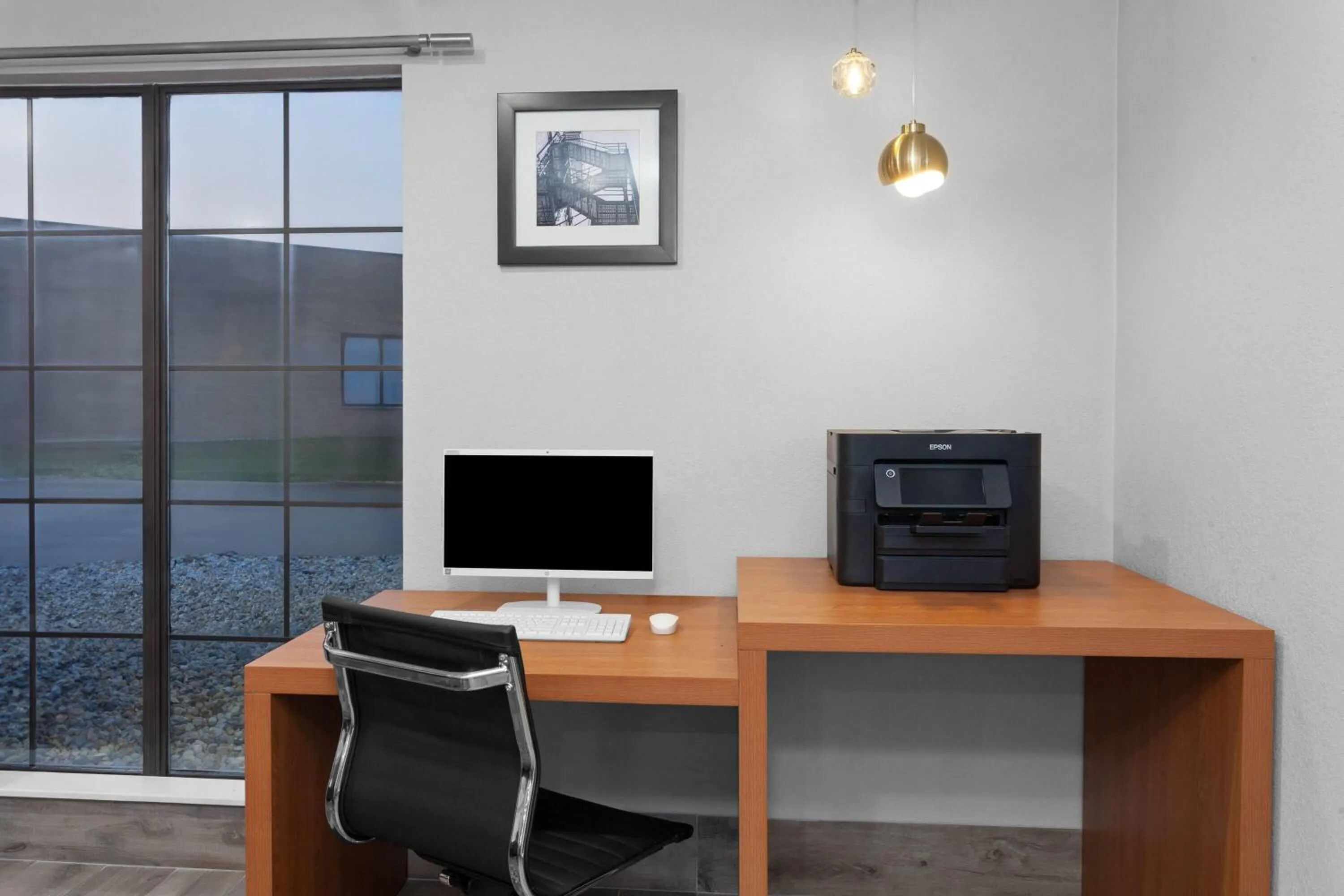 Business facilities in La Quinta Inn by Wyndham Champaign