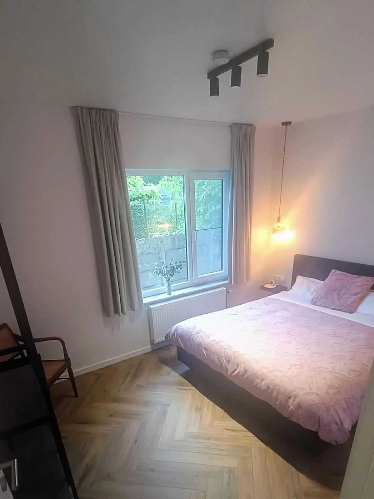 Bed in B&B Casa Roman & Vakantiewoning voor 1 pers tot max 32 personen