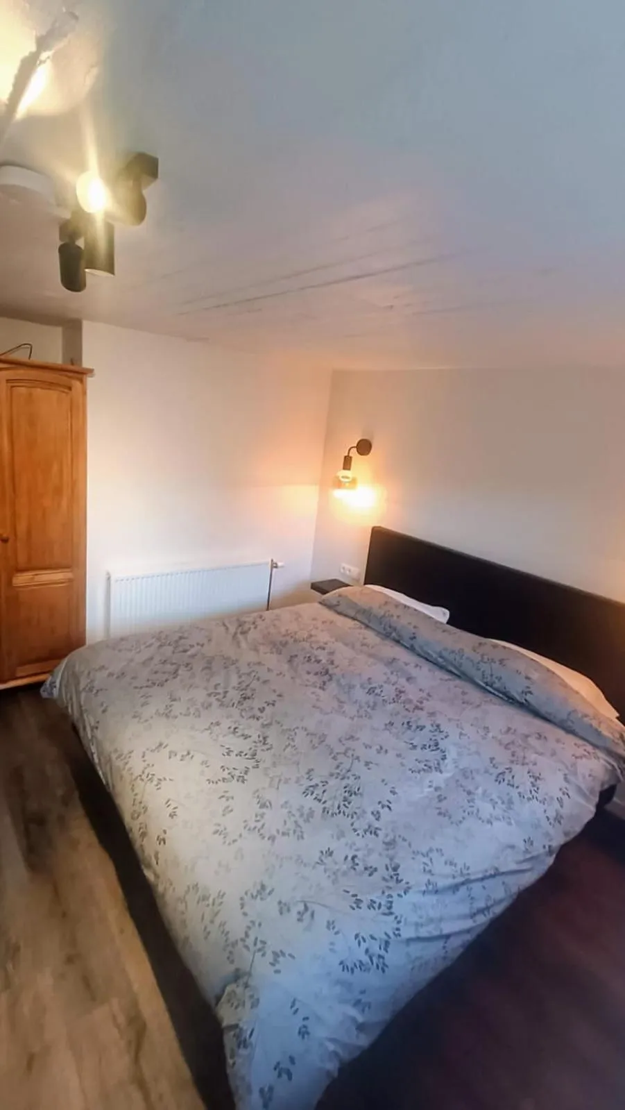 Bed in B&B Casa Roman & Vakantiewoning voor 1 pers tot max 32 personen