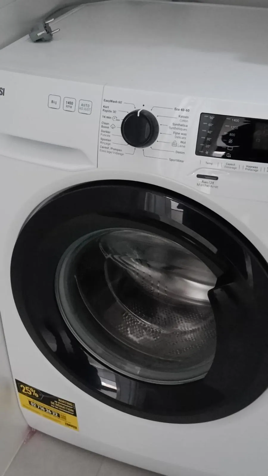 washing machine in B&B Casa Roman & Vakantiewoning voor 1 pers tot max 32 personen