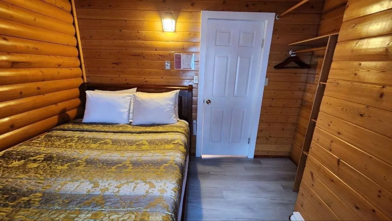 Bed in Mt. Revelstoke Alpine Chalets