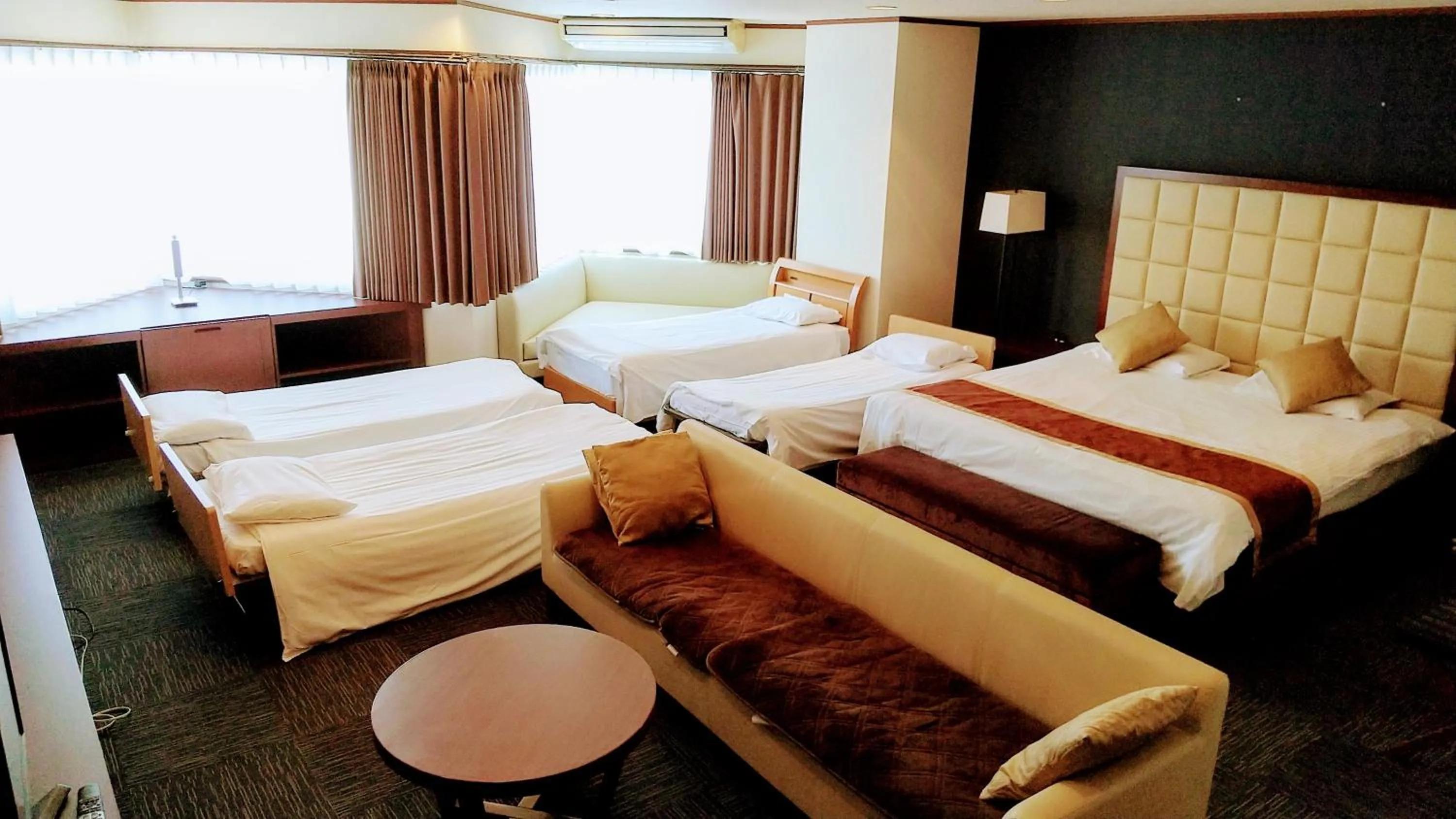 Bed in Hotel Marine World