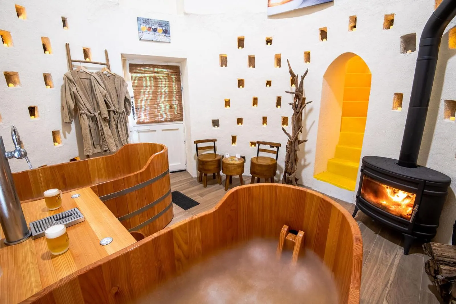 Spa and wellness centre/facilities in Chateau de Vaugrignon - Beer Spa