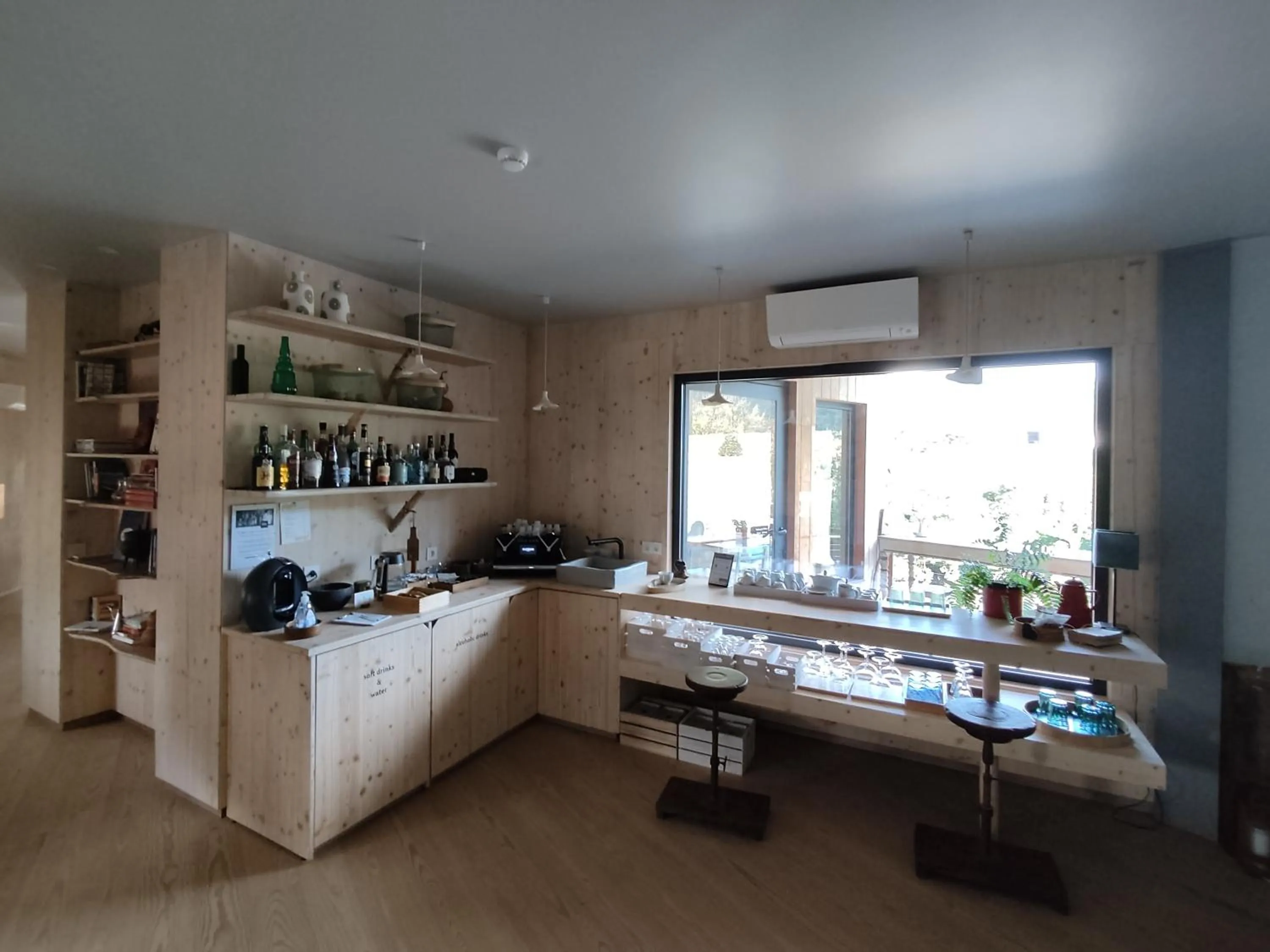 Lounge or bar in The Nest by Cooking and Nature