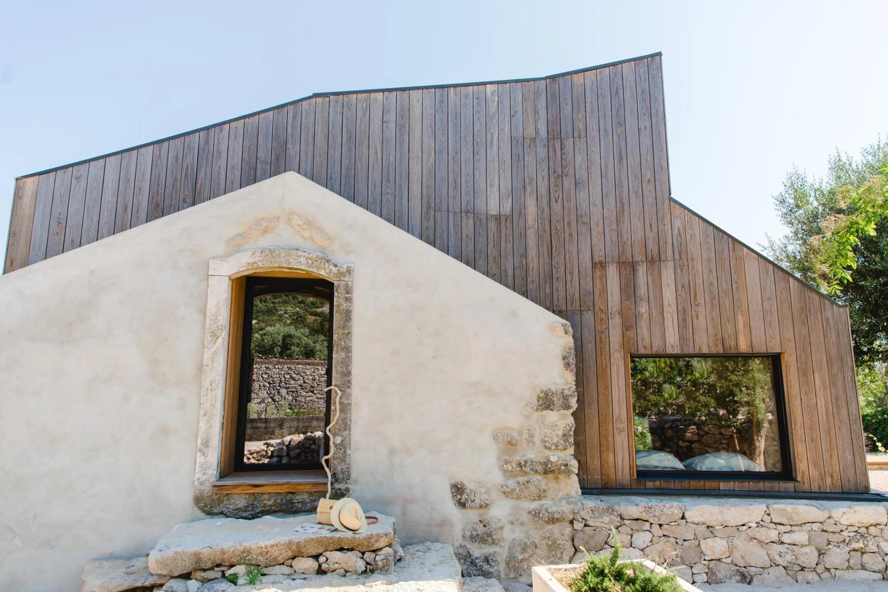 Facade/entrance in The Nest by Cooking and Nature