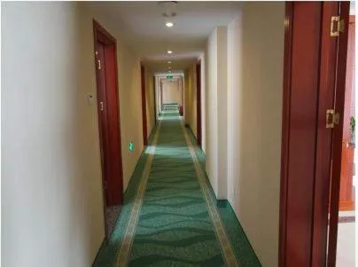 GreenTree Inn Rizhao West Station Suning Plaza