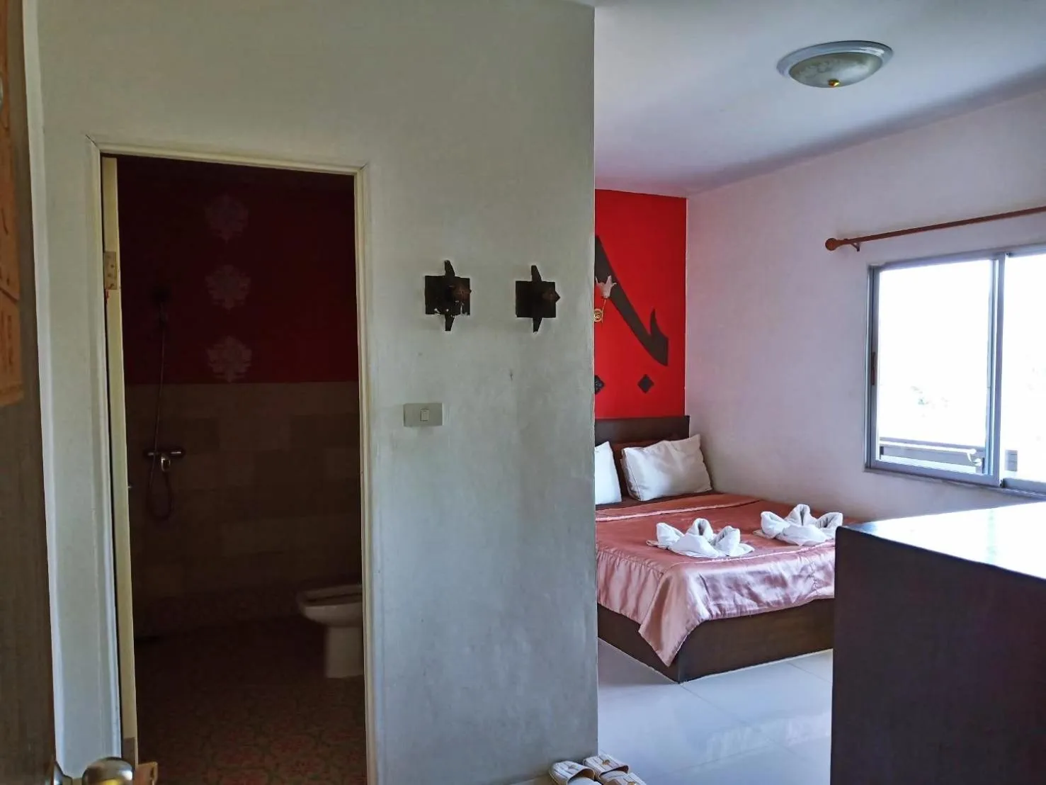 Photo of the whole room in Baan Kanta Hotel