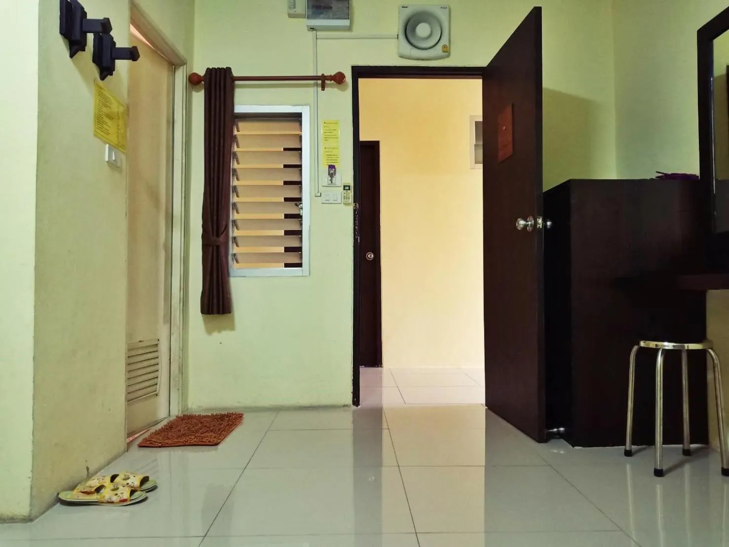 Photo of the whole room in Baan Kanta Hotel