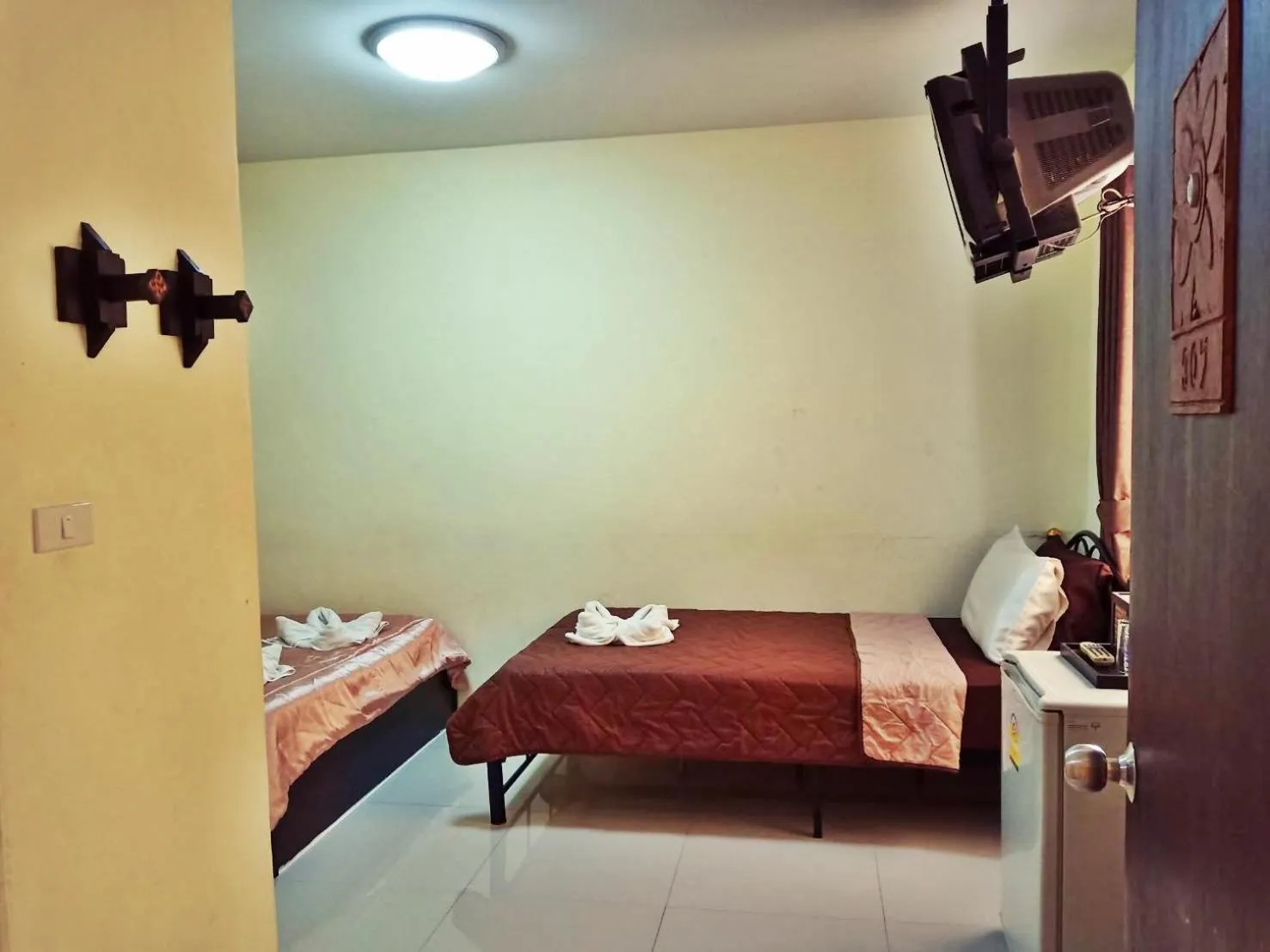 Photo of the whole room in Baan Kanta Hotel