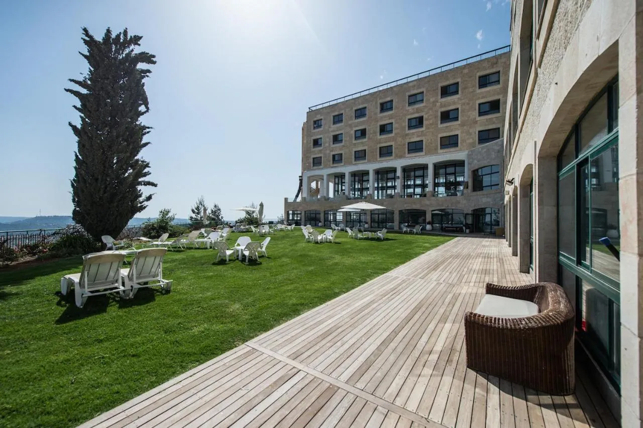Patio in Yearim Hotel