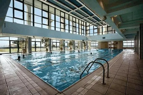 Swimming pool in Yearim Hotel