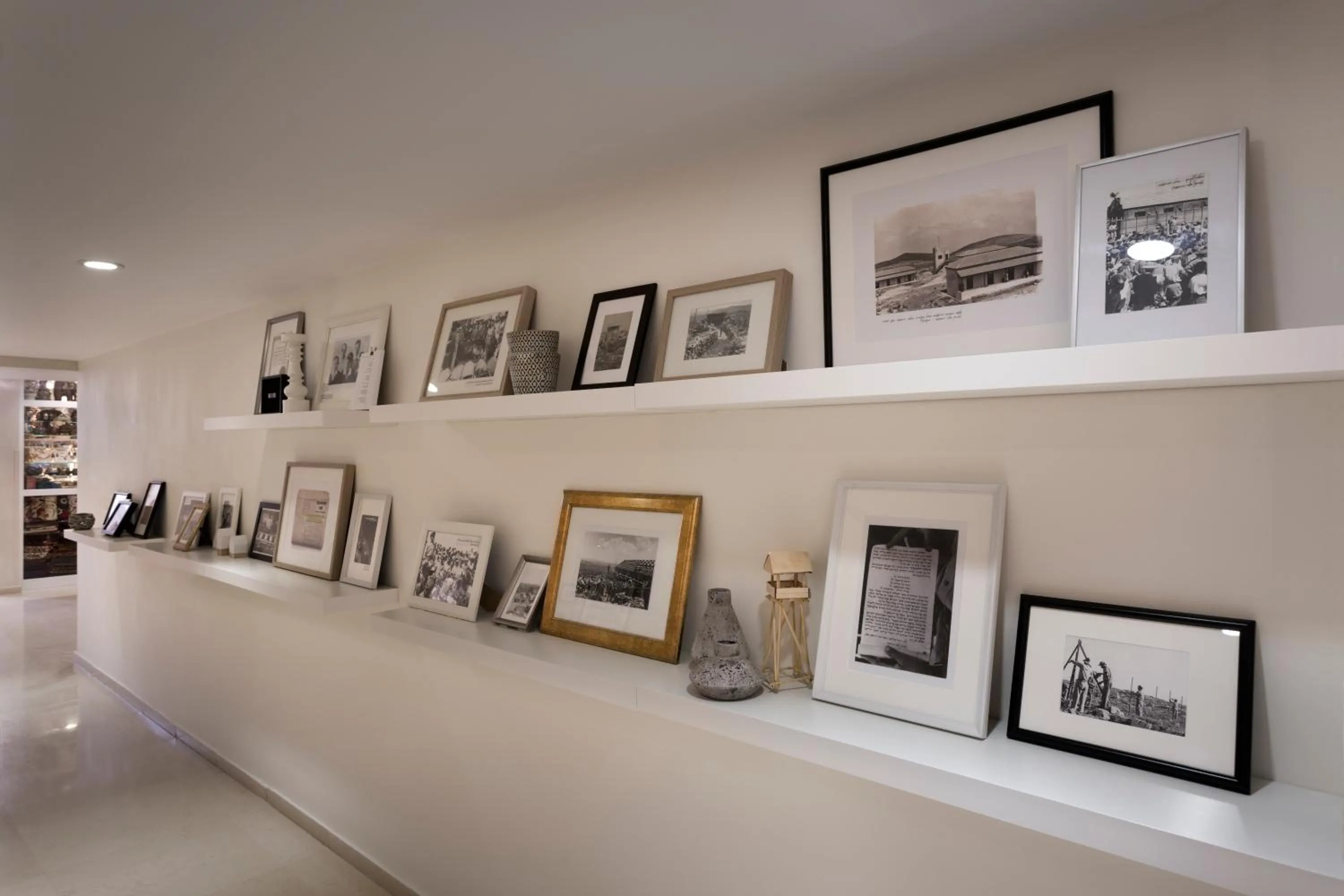 Decorative detail in Yearim Hotel