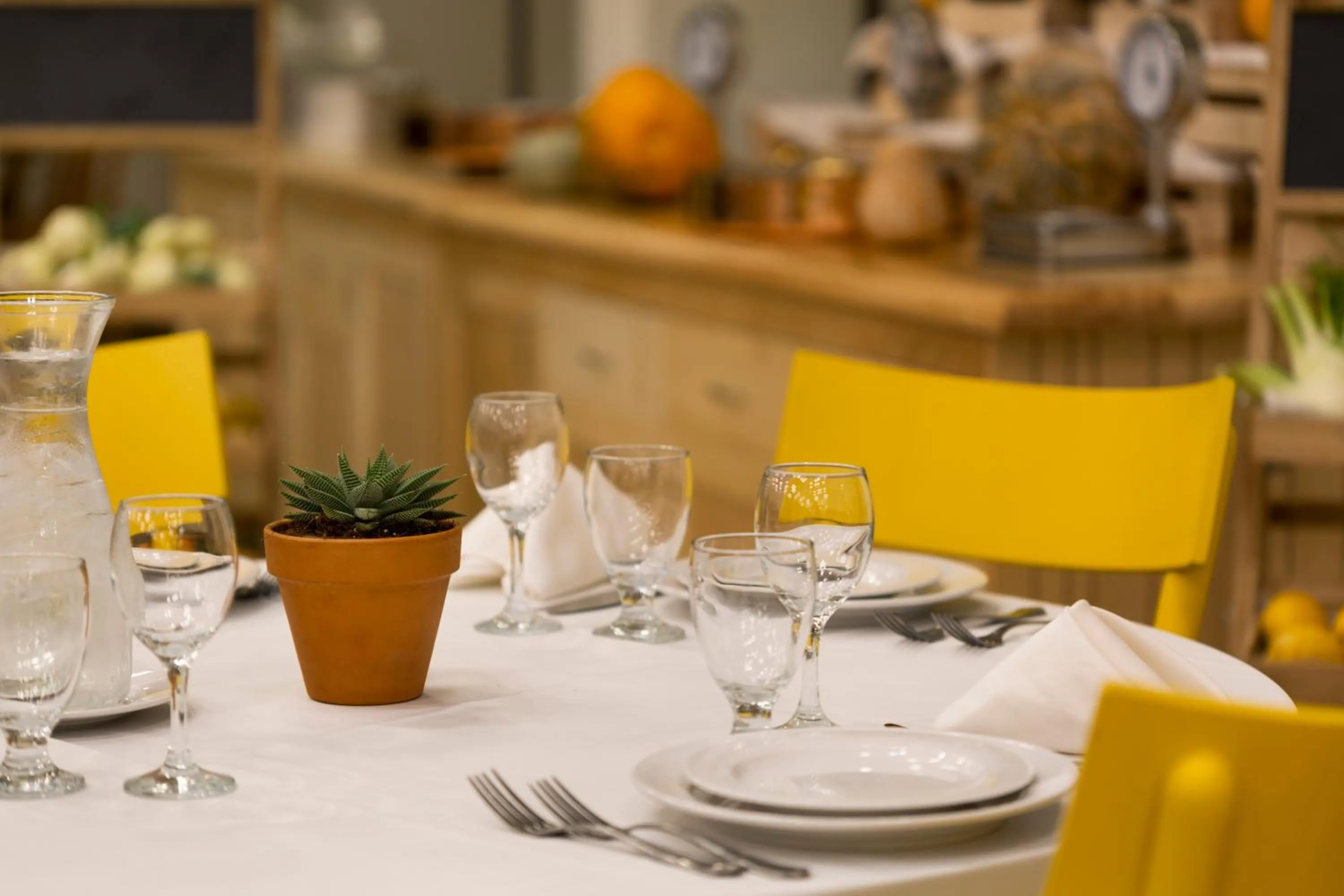 Restaurant/places to eat in Yearim Hotel