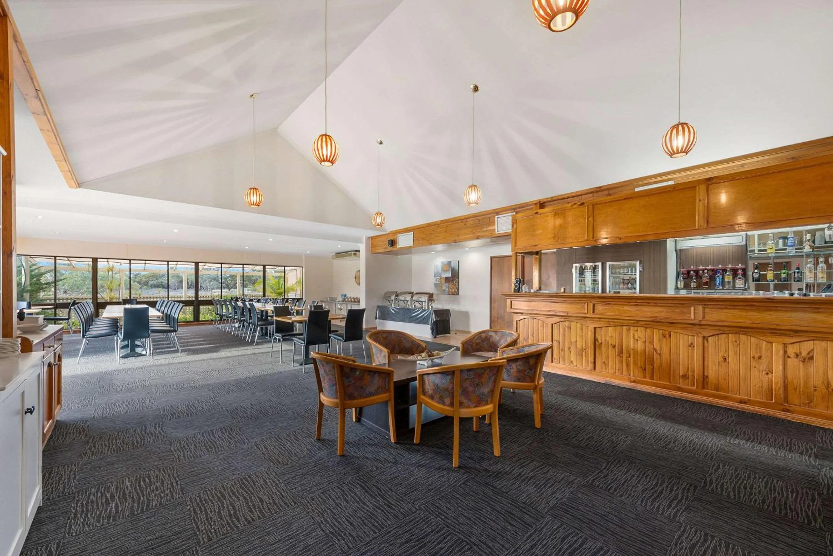 Restaurant/places to eat in Comfort Inn & Suites Riverland