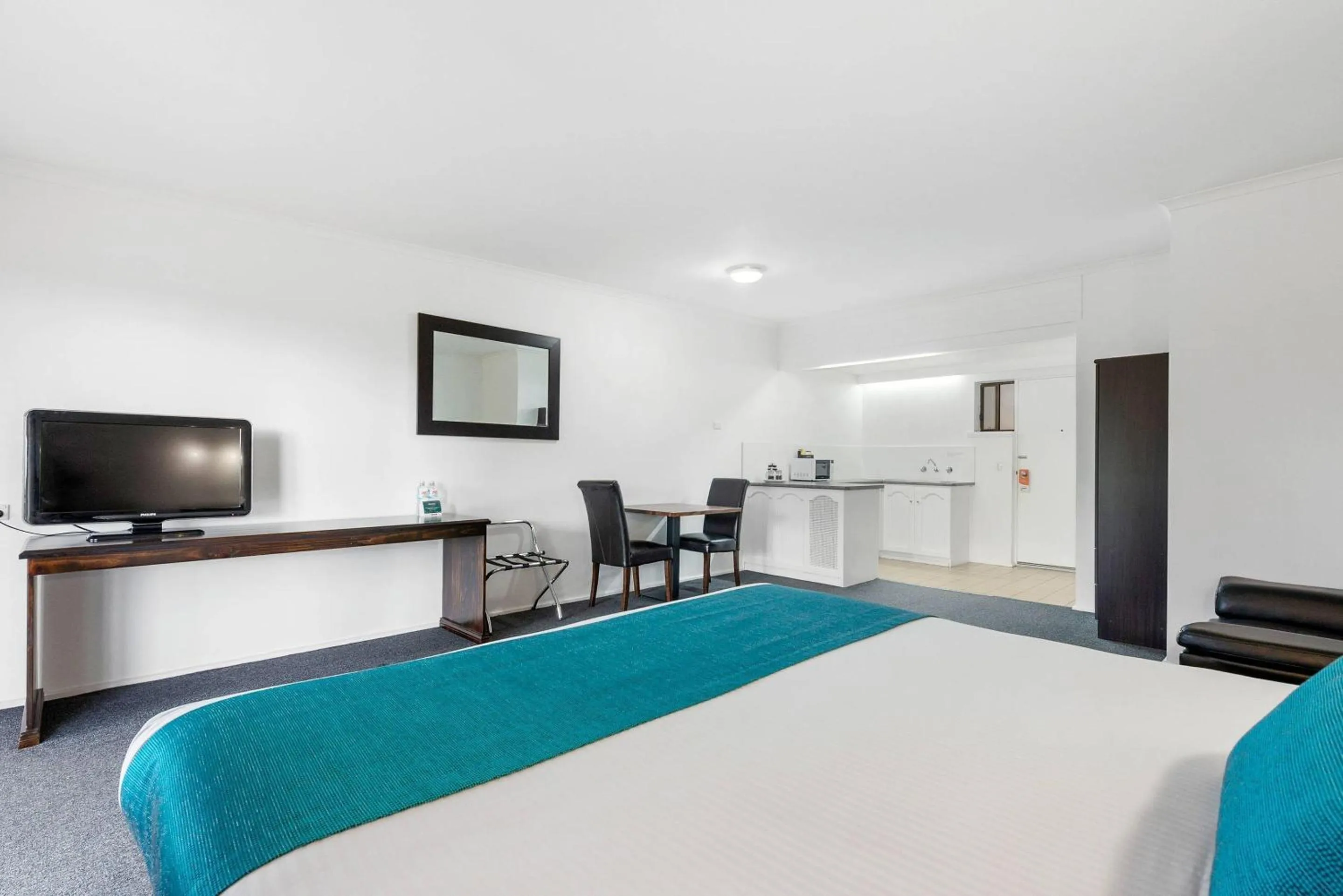 Bedroom, Bed in Comfort Inn & Suites Riverland