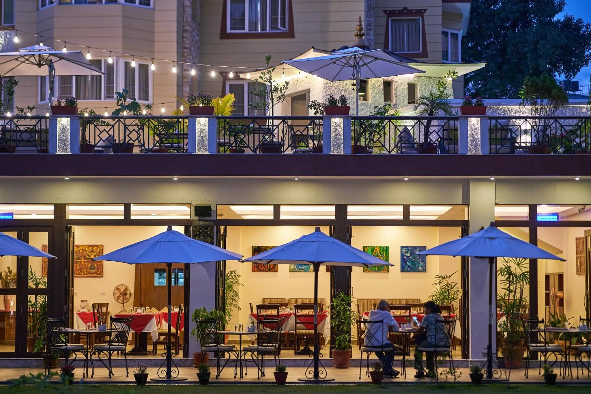 Night in Shambaling Boutique Hotel