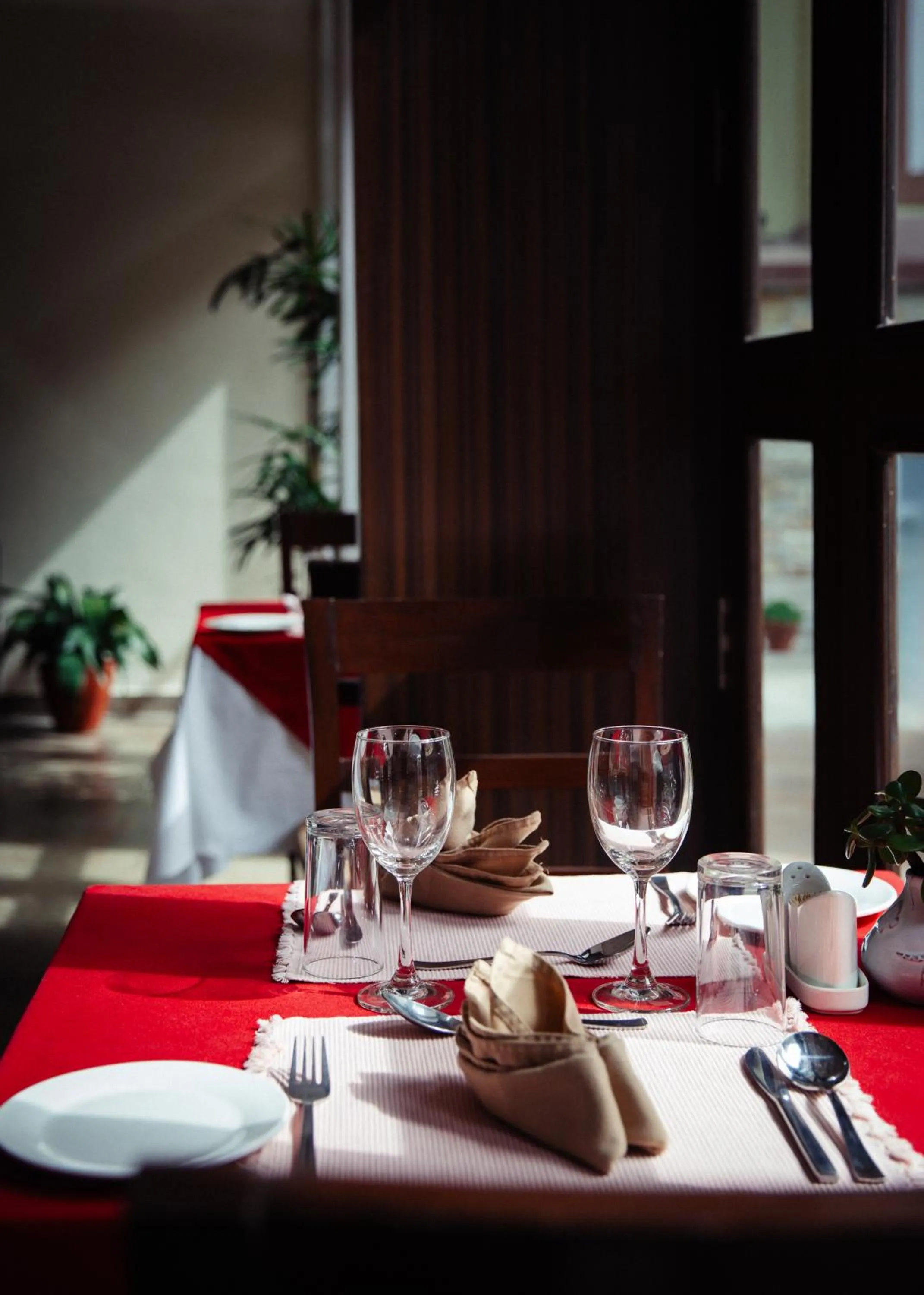 Restaurant/places to eat in Shambaling Boutique Hotel