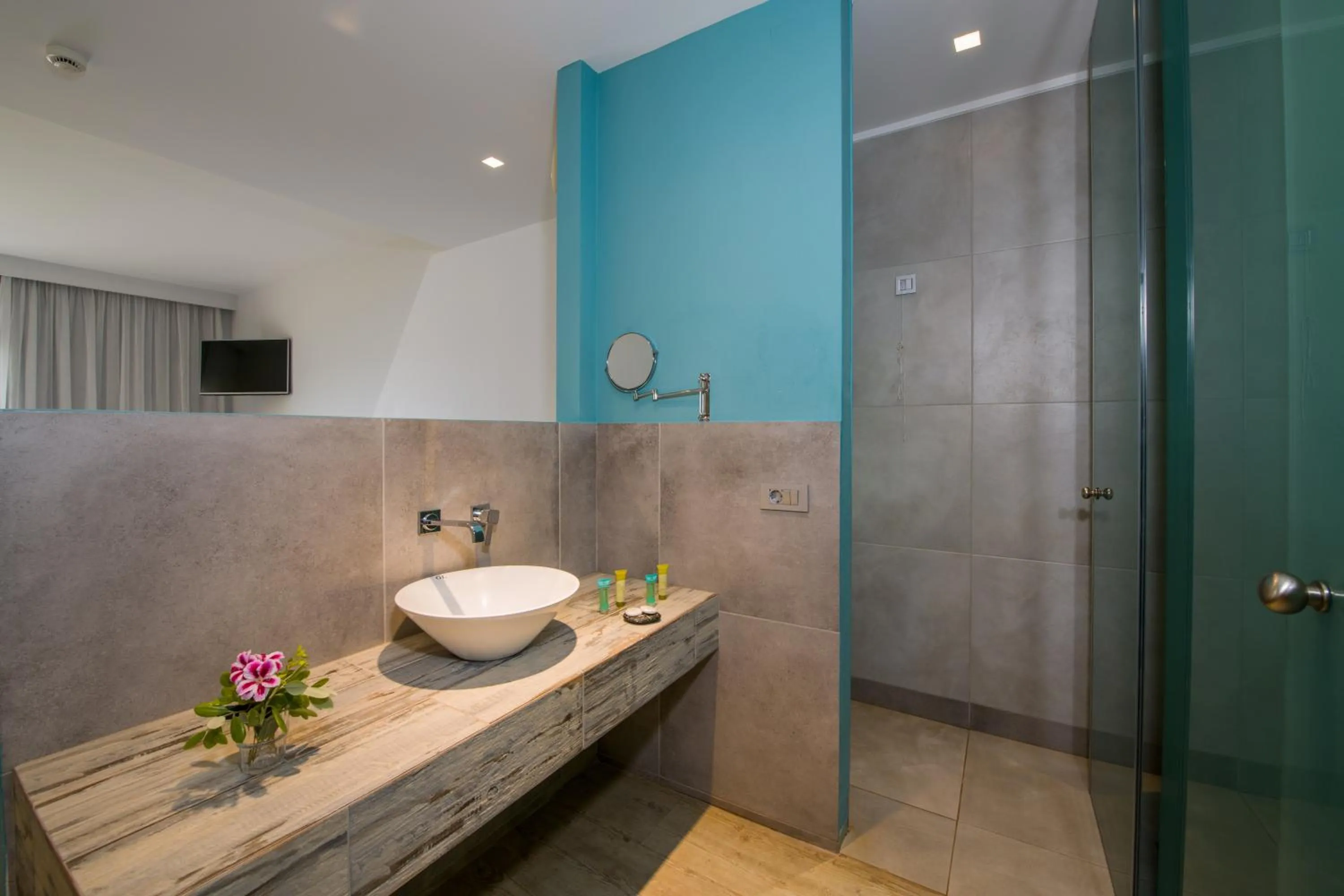 Bathroom in Balos Beach