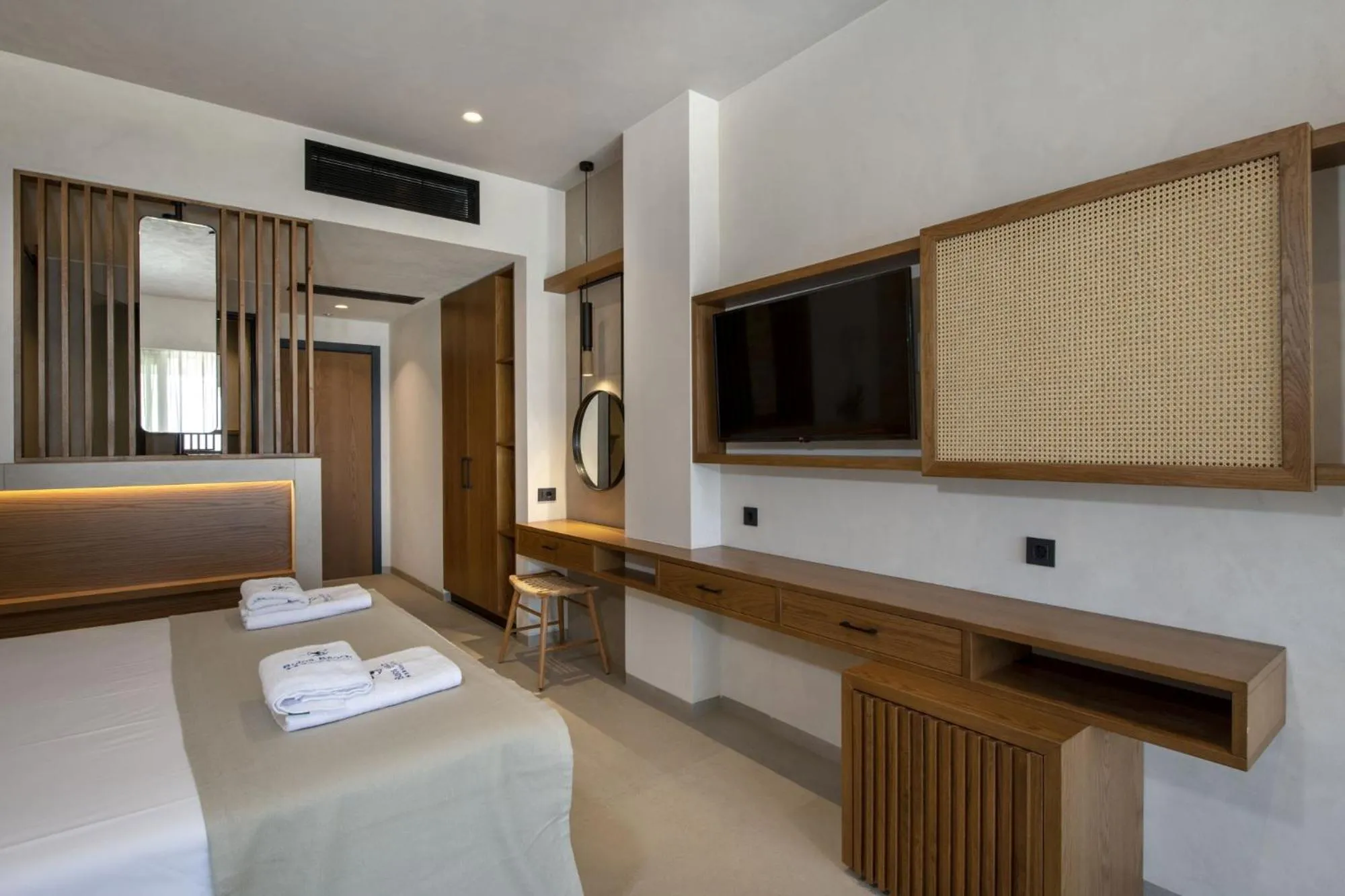 TV and multimedia in Balos Beach