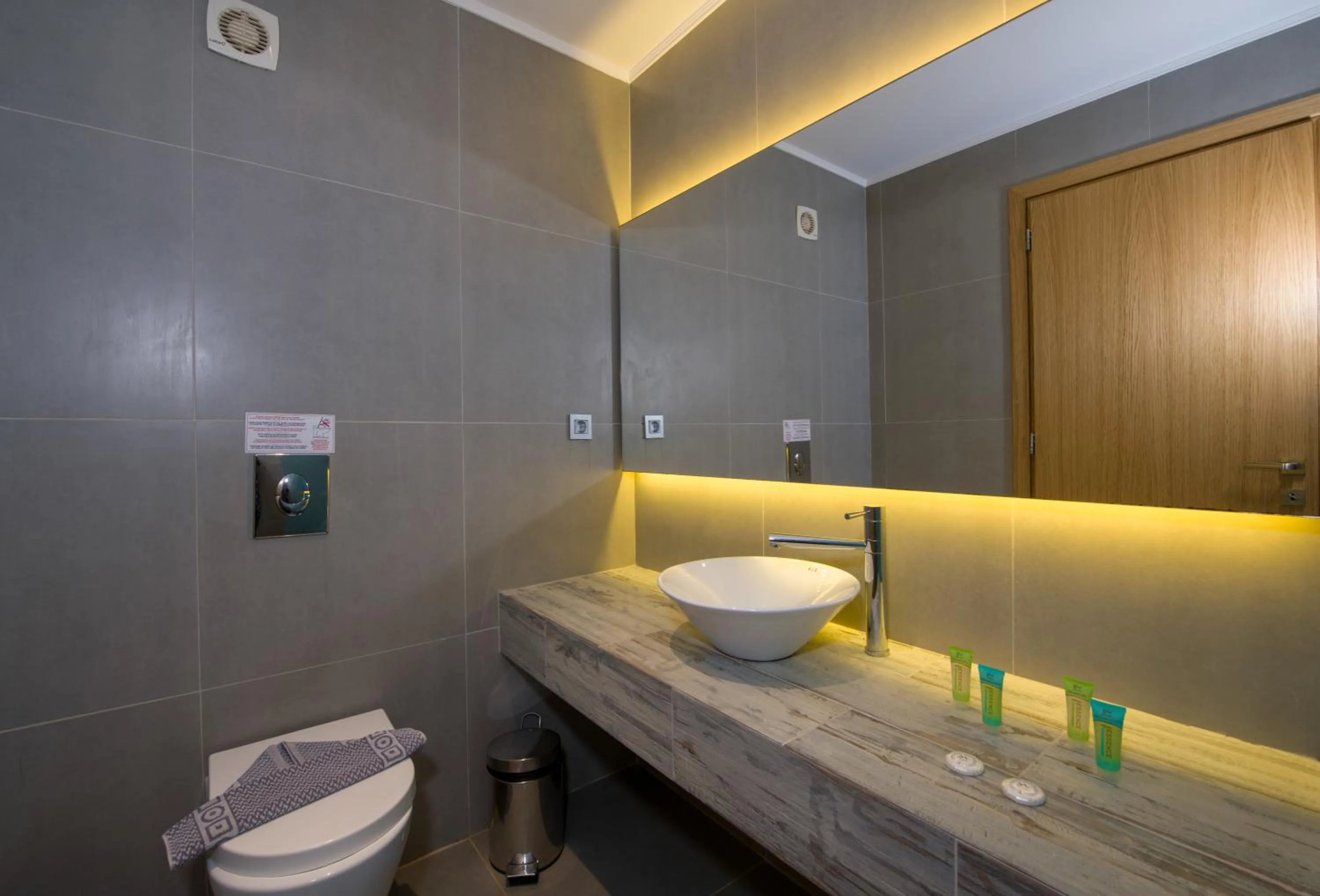 Bathroom in Balos Beach