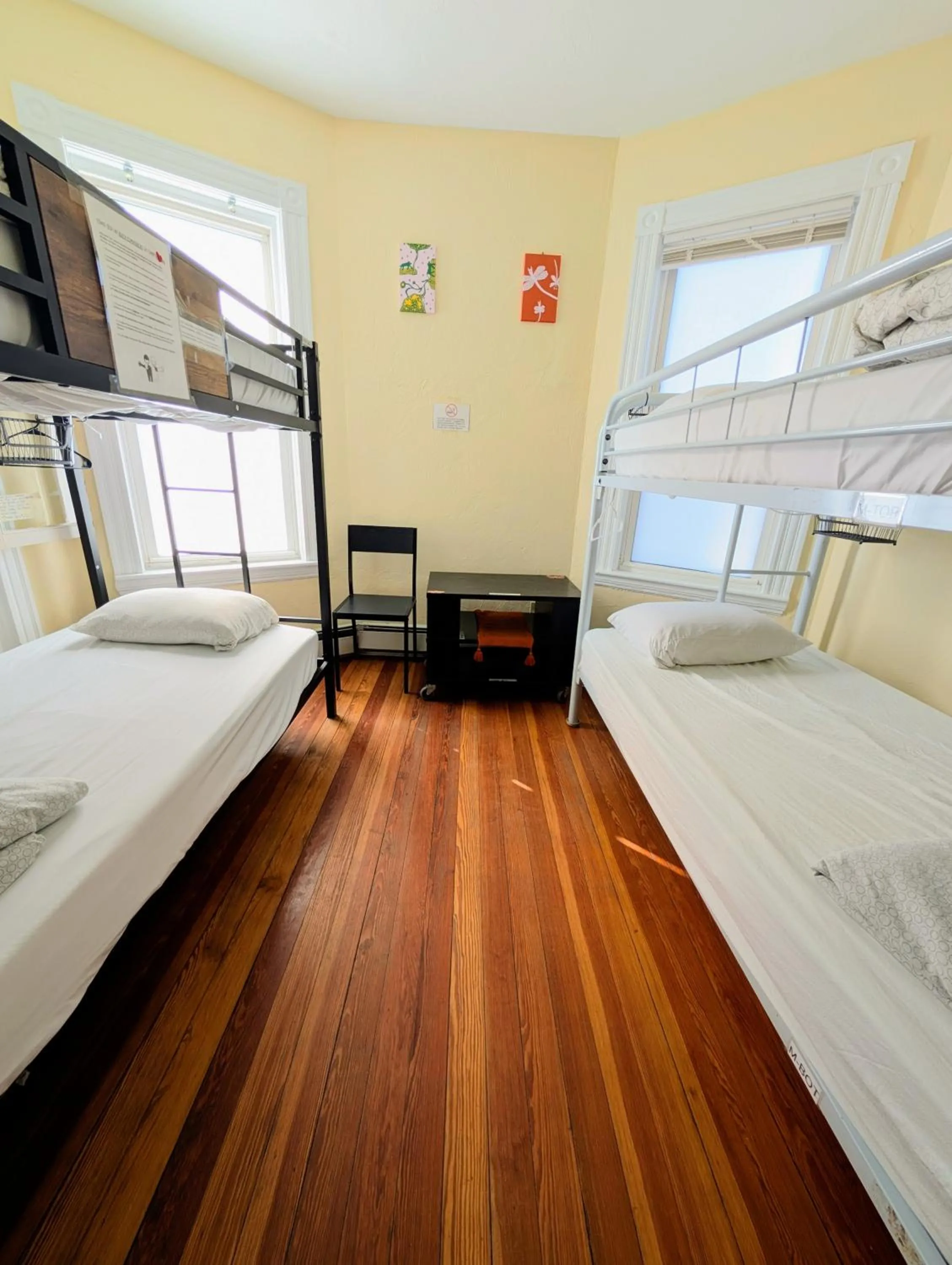 Bed in Boston Homestel
