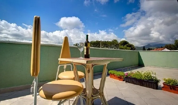 Balcony/Terrace in Villamir B&B