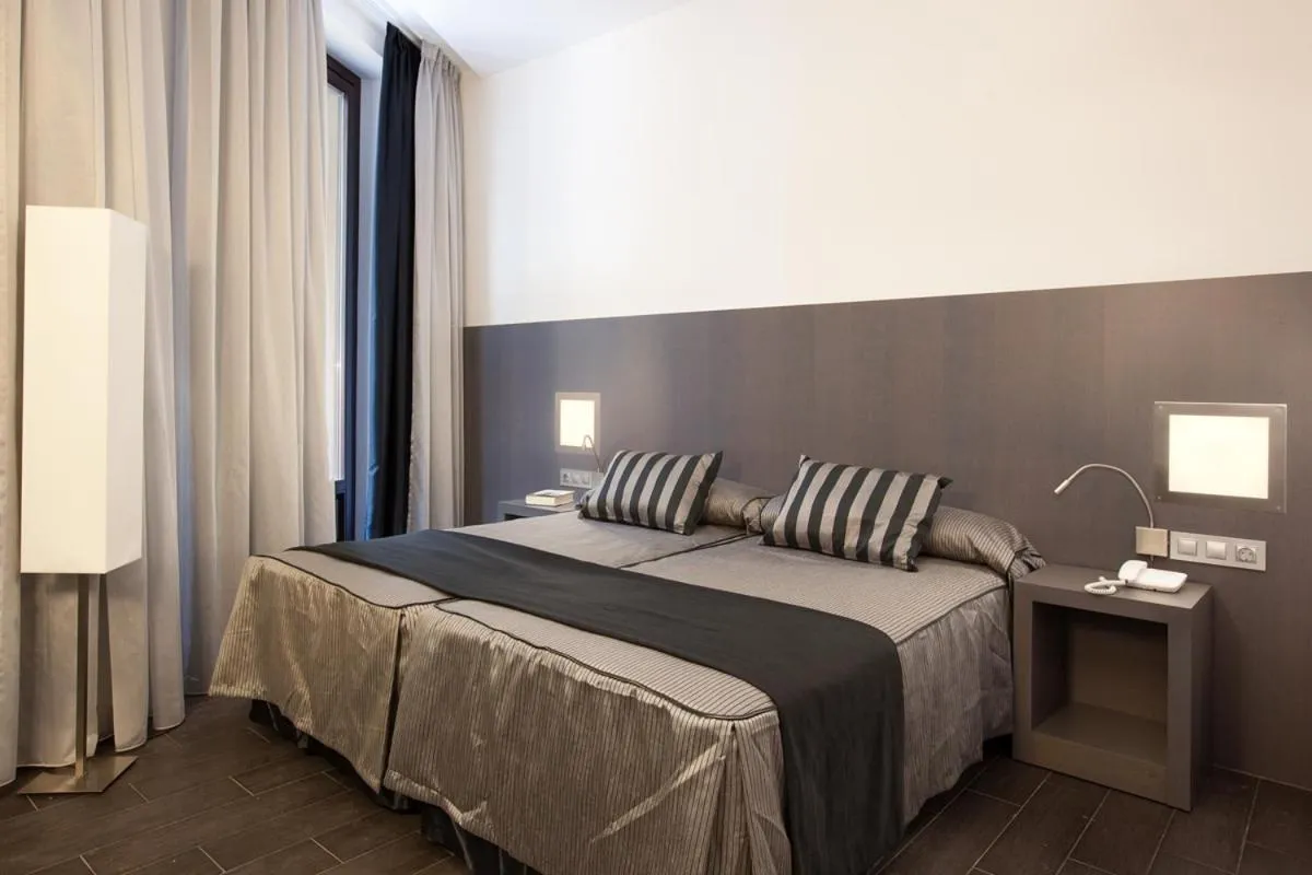 Bed in Dalia Ramblas