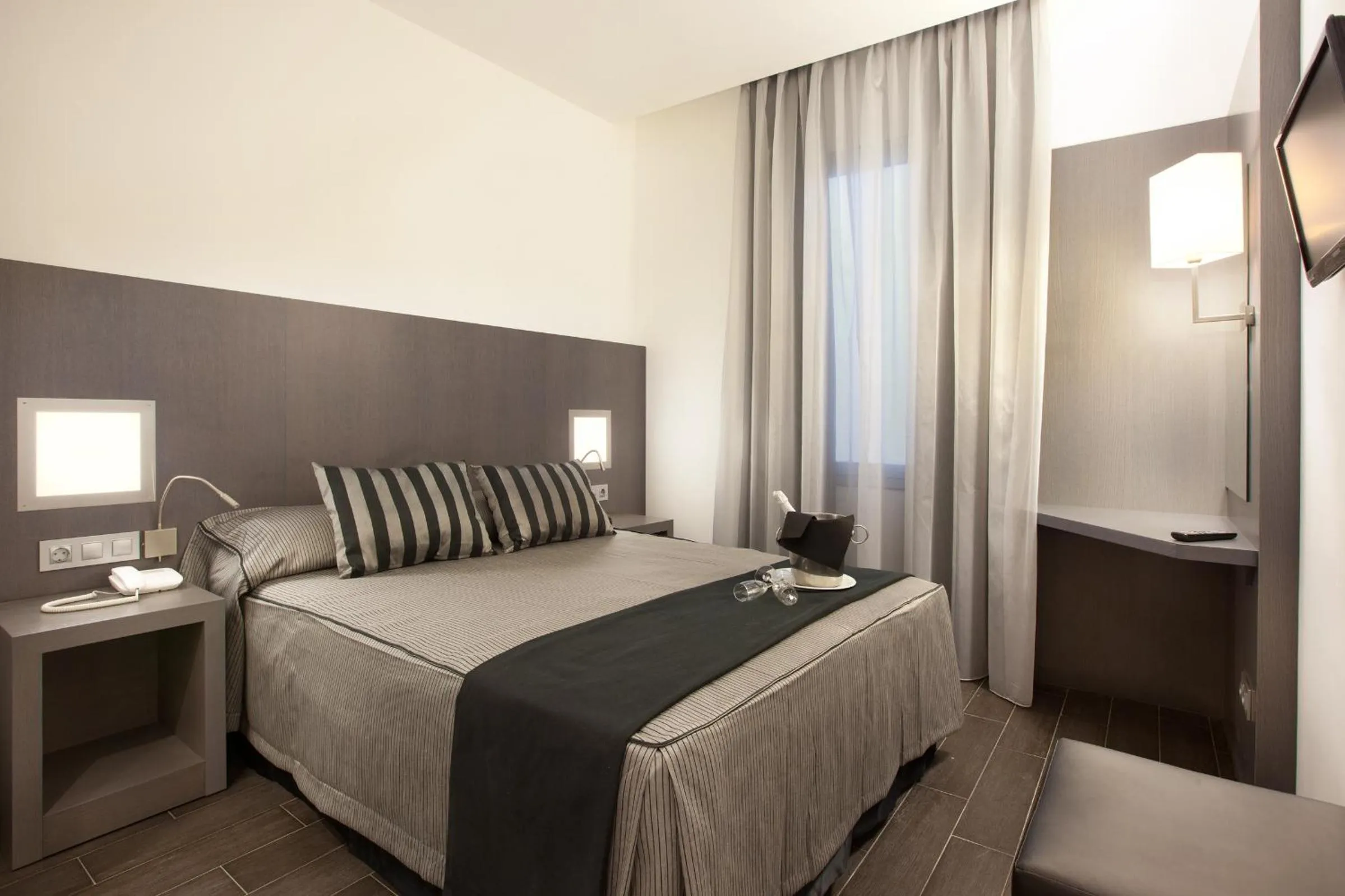 Bed in Dalia Ramblas