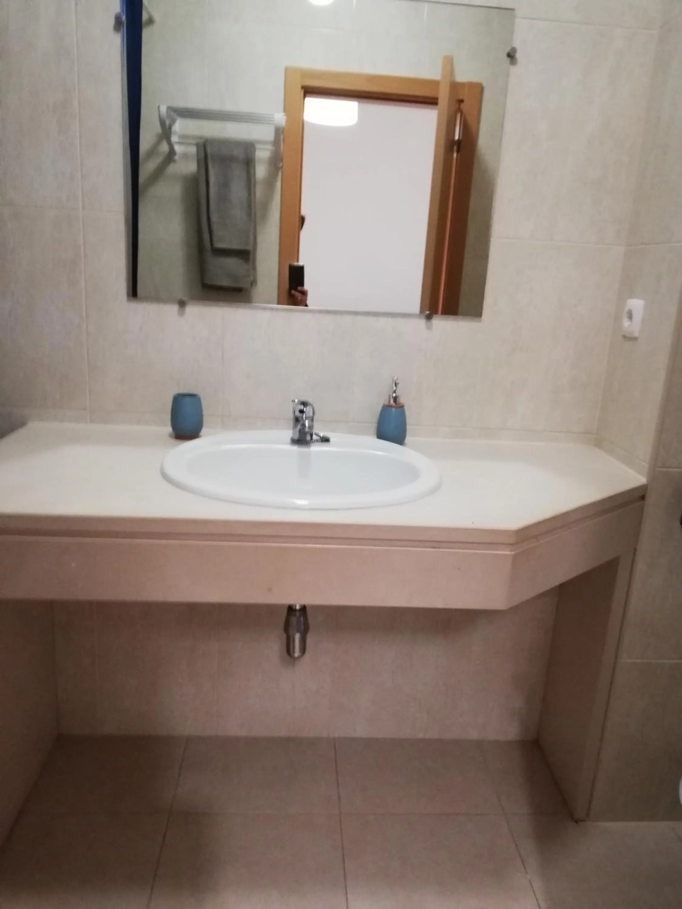 Bathroom in Flamingo Apartment