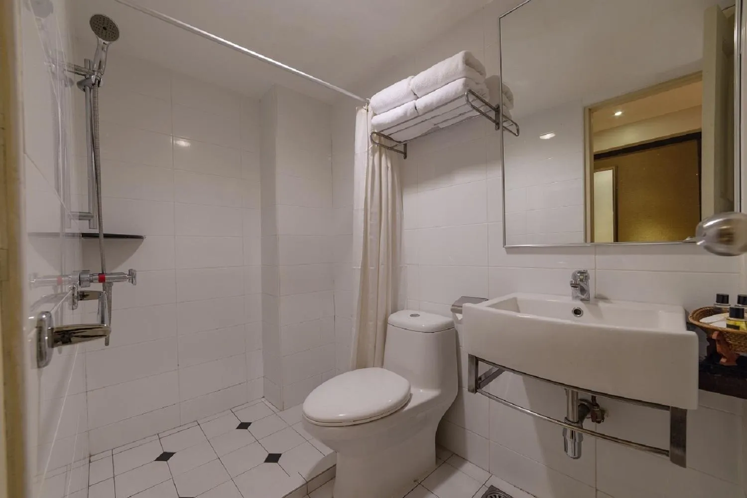 Bathroom in Hotel Puri Melaka