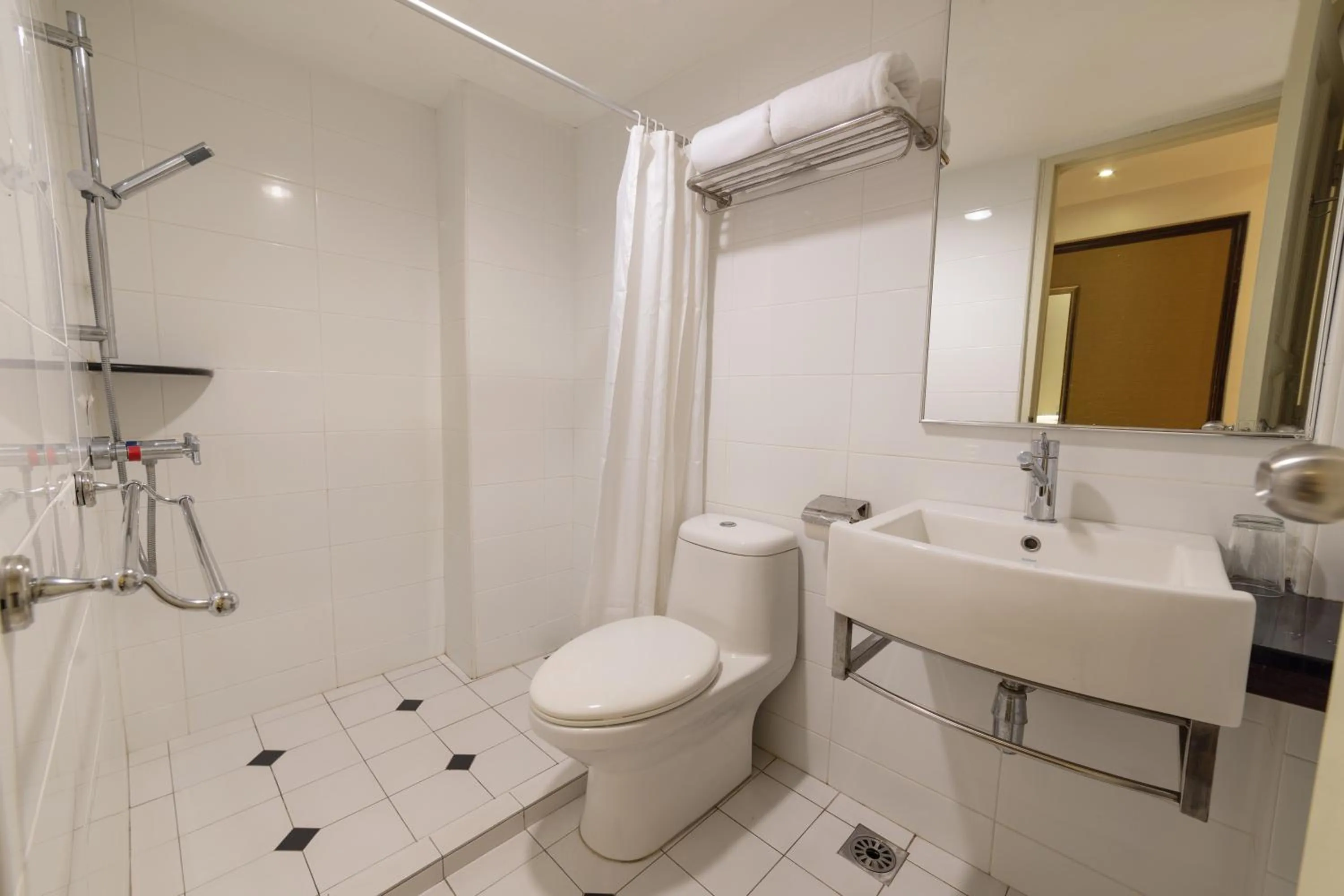 Bathroom in Hotel Puri Melaka