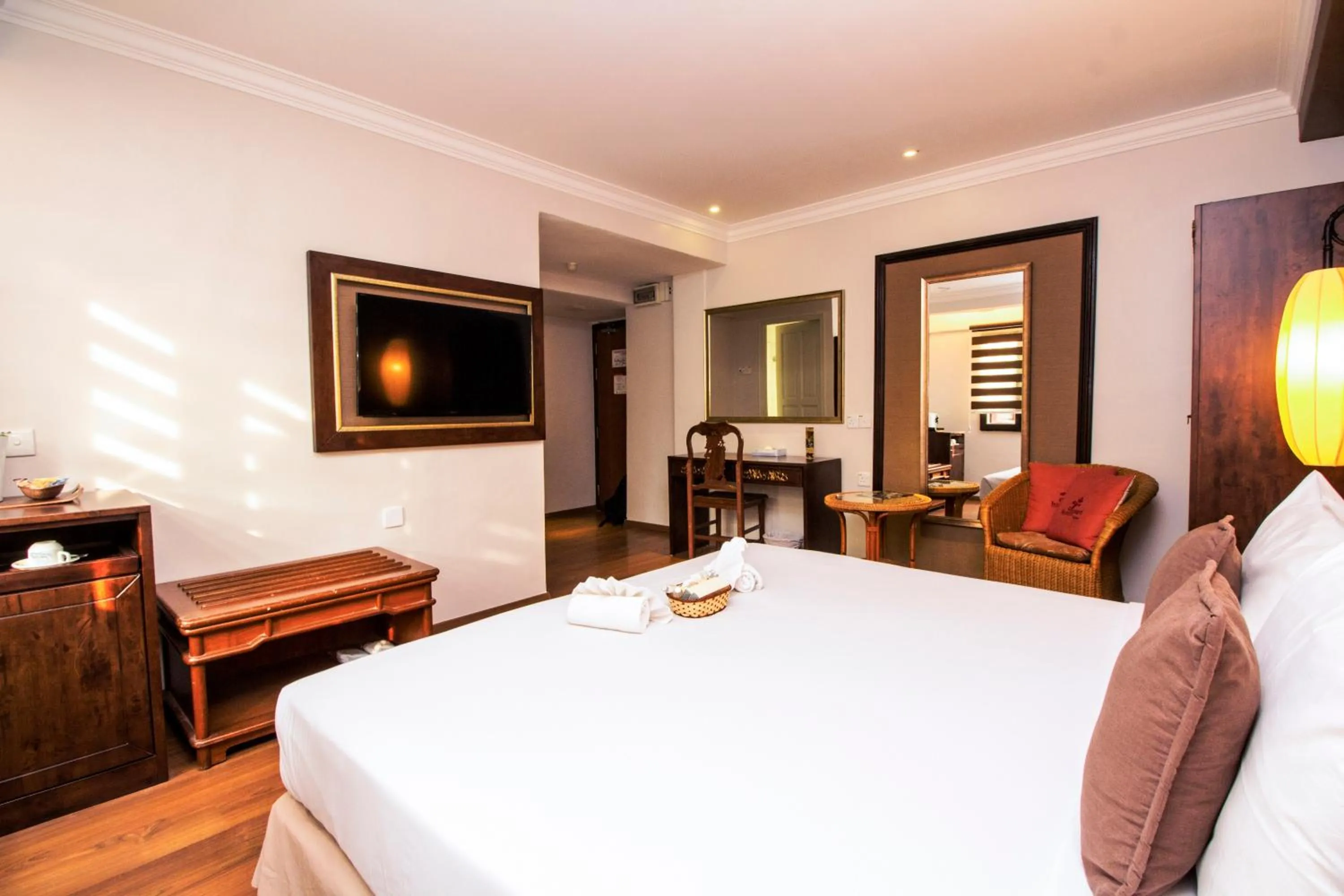 Bedroom, Bed in Hotel Puri Melaka