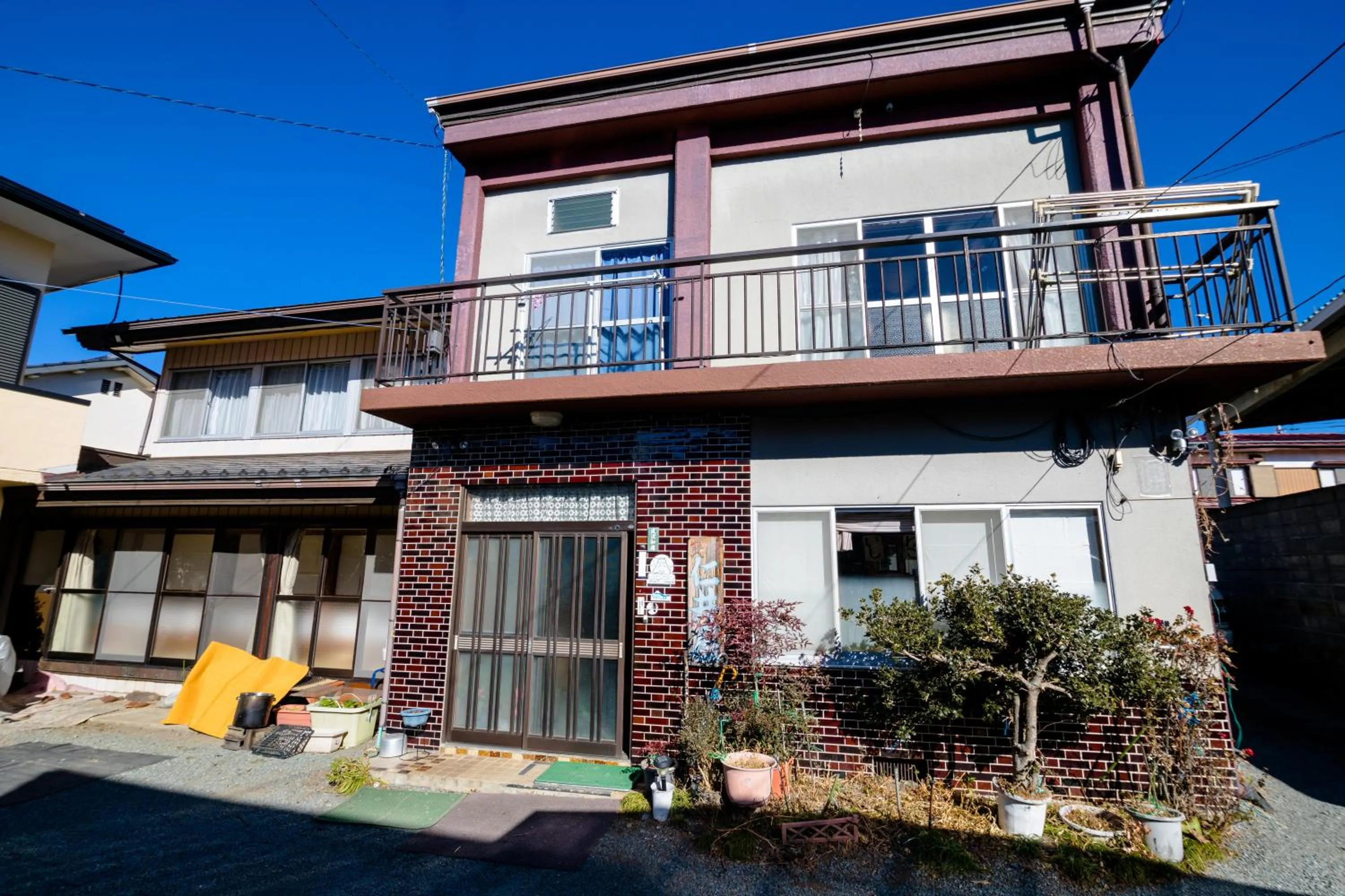 Facade/entrance in Habitacion NIIYA Mt Fuji
