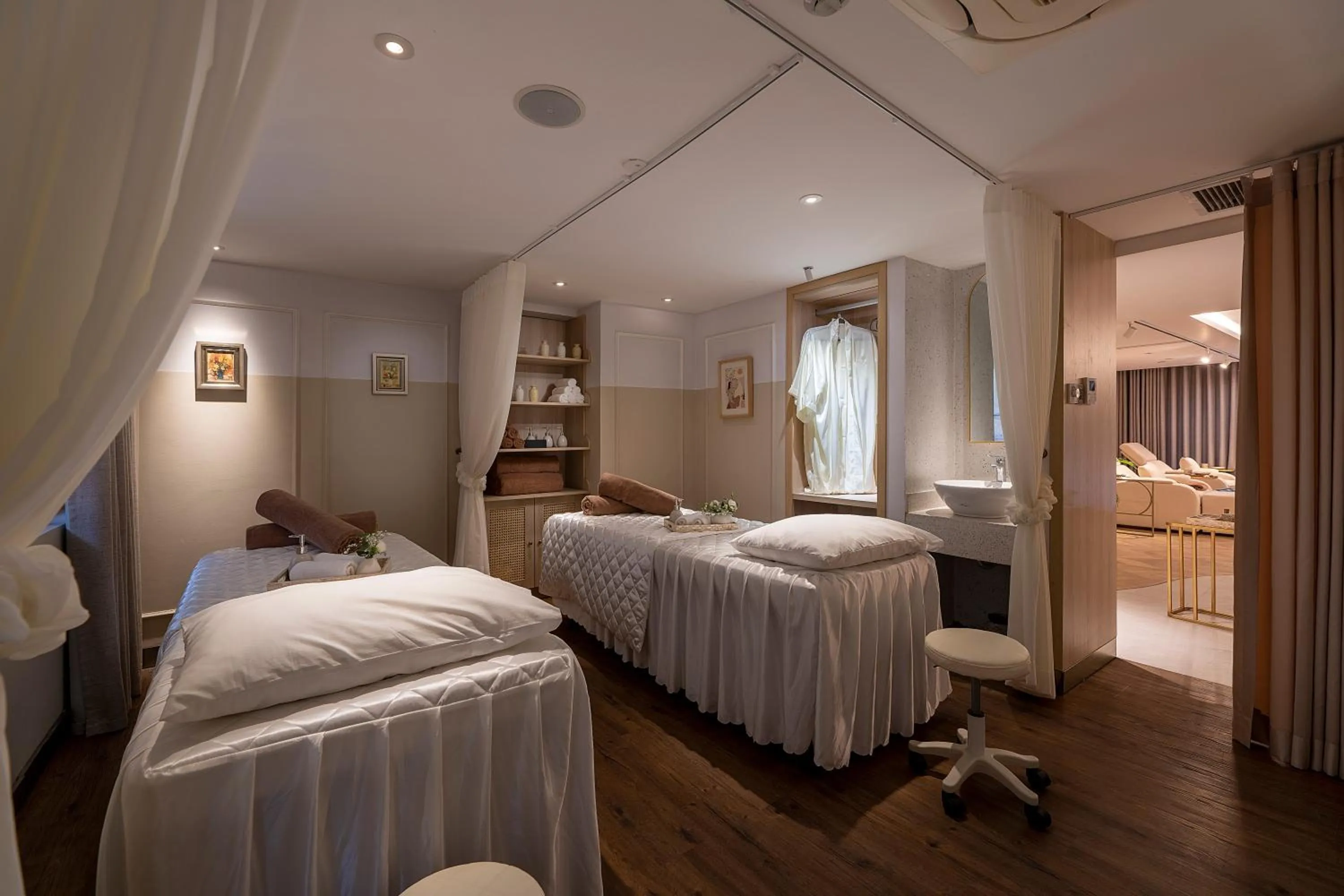 Spa and wellness centre/facilities, Bed in Hanoi Le Jardin Hotel & Spa