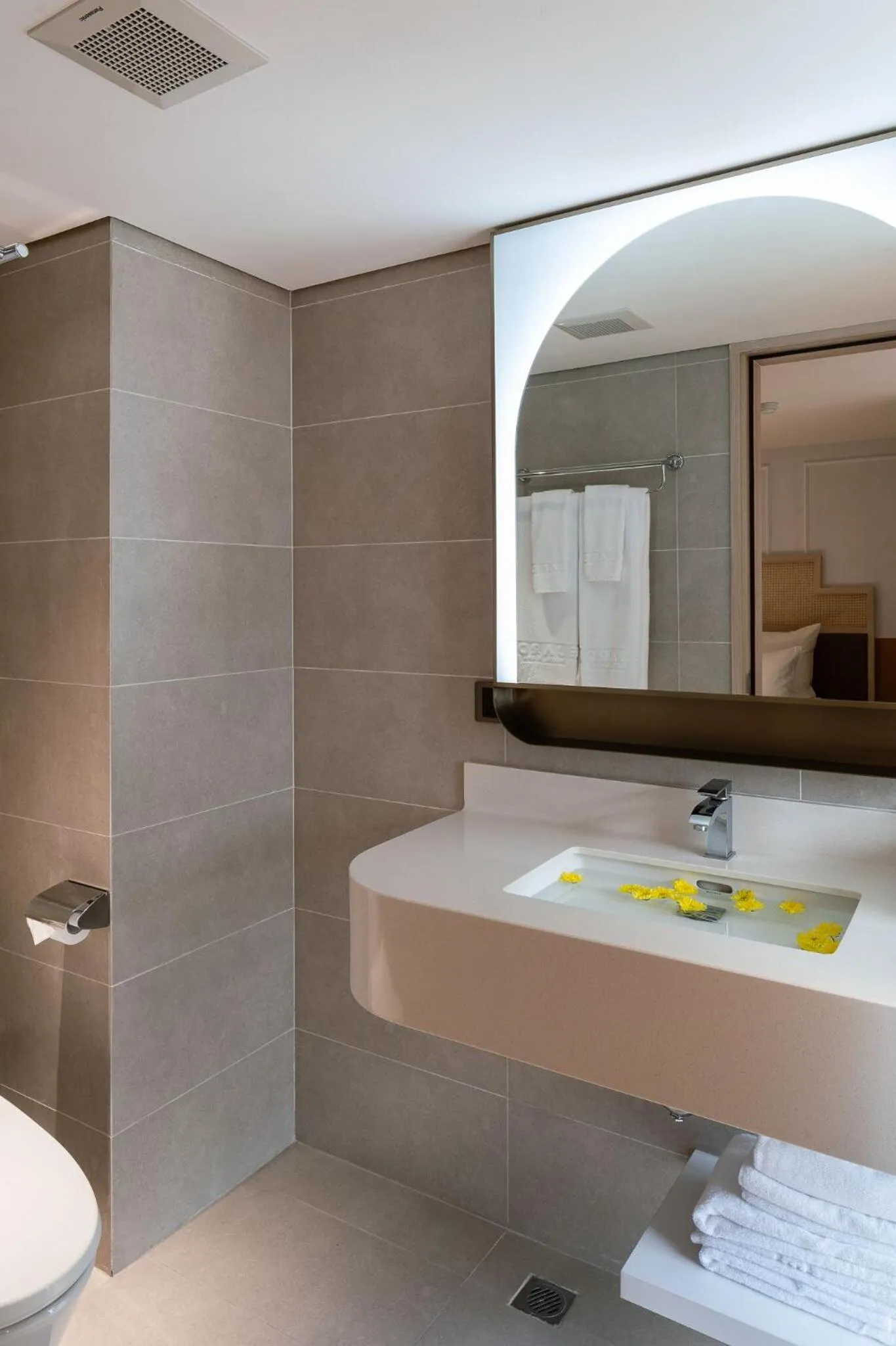 Bathroom in Hanoi Le Jardin Hotel & Spa