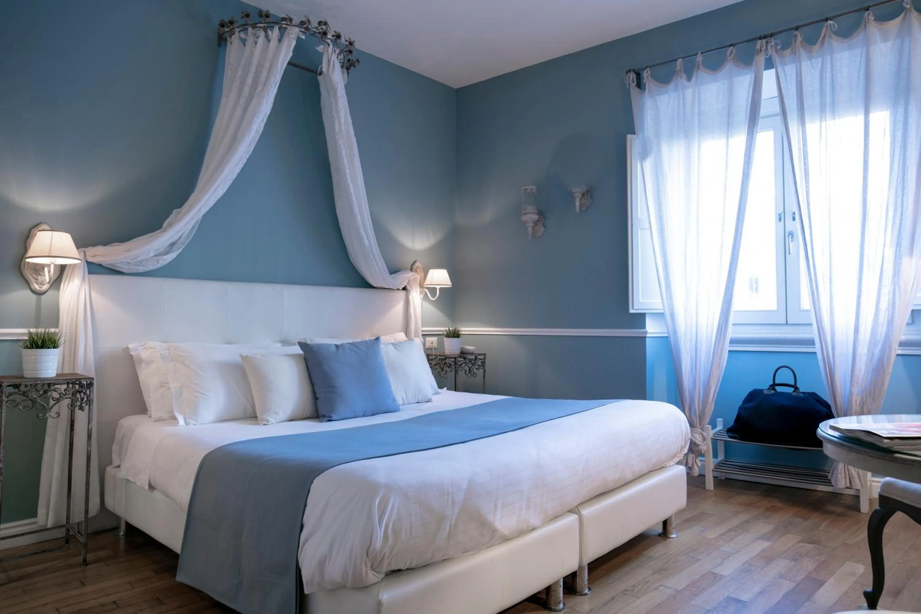 Deluxe Double or Twin Room with City View in Mabelle Centro