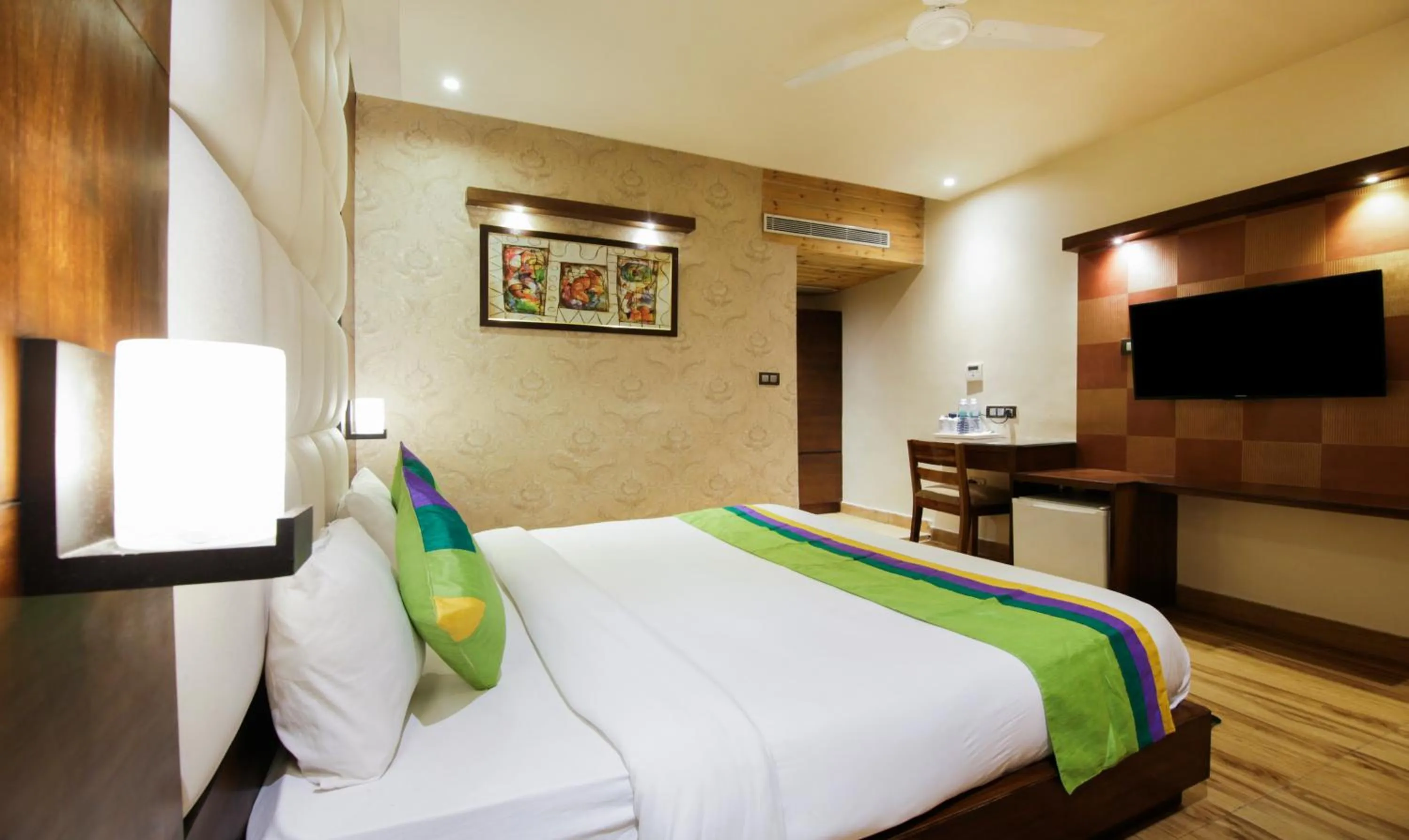 Bed in Treebo Punjabi Nature Residency, Near Faridabad Railway Station