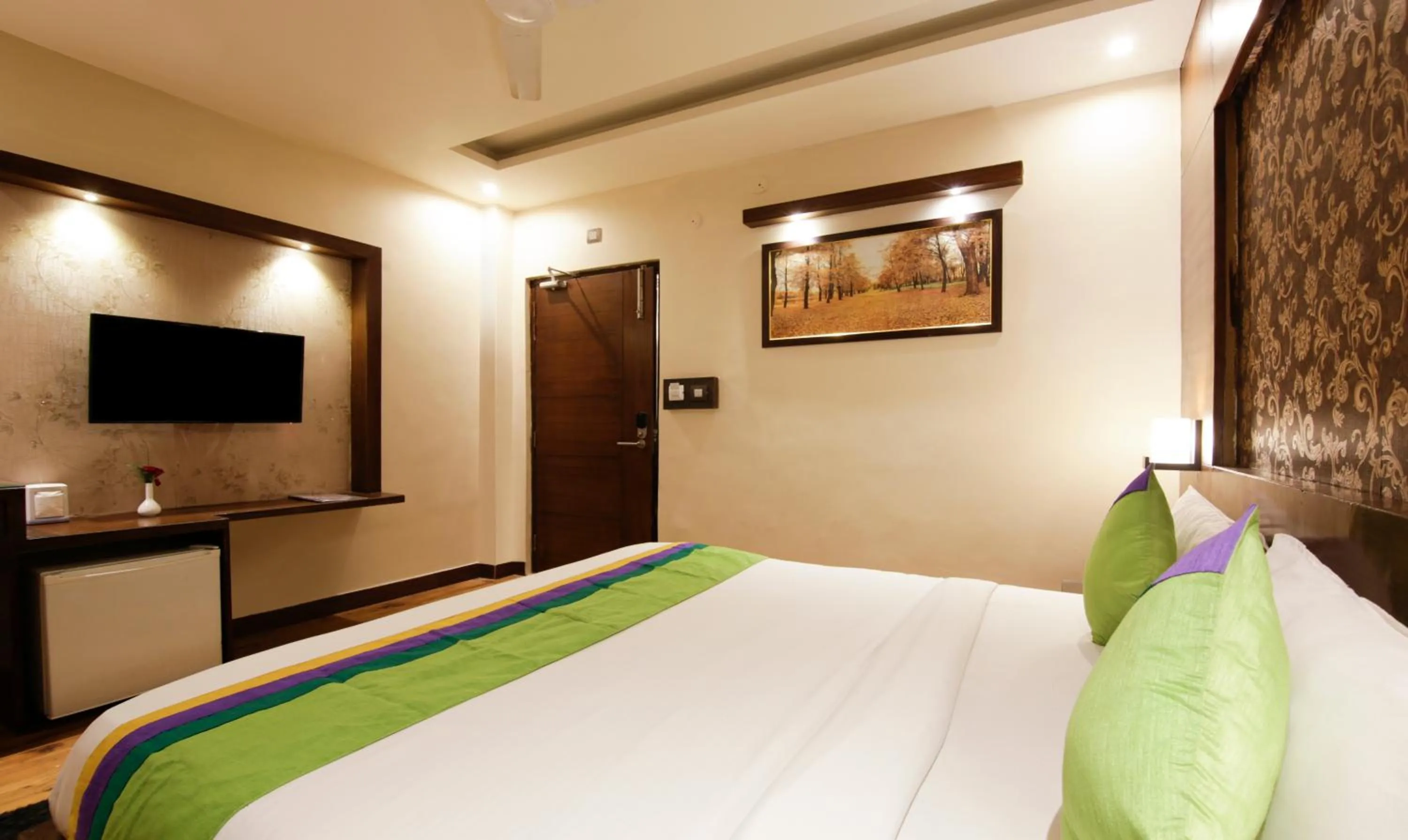 Bed in Treebo Punjabi Nature Residency, Near Faridabad Railway Station