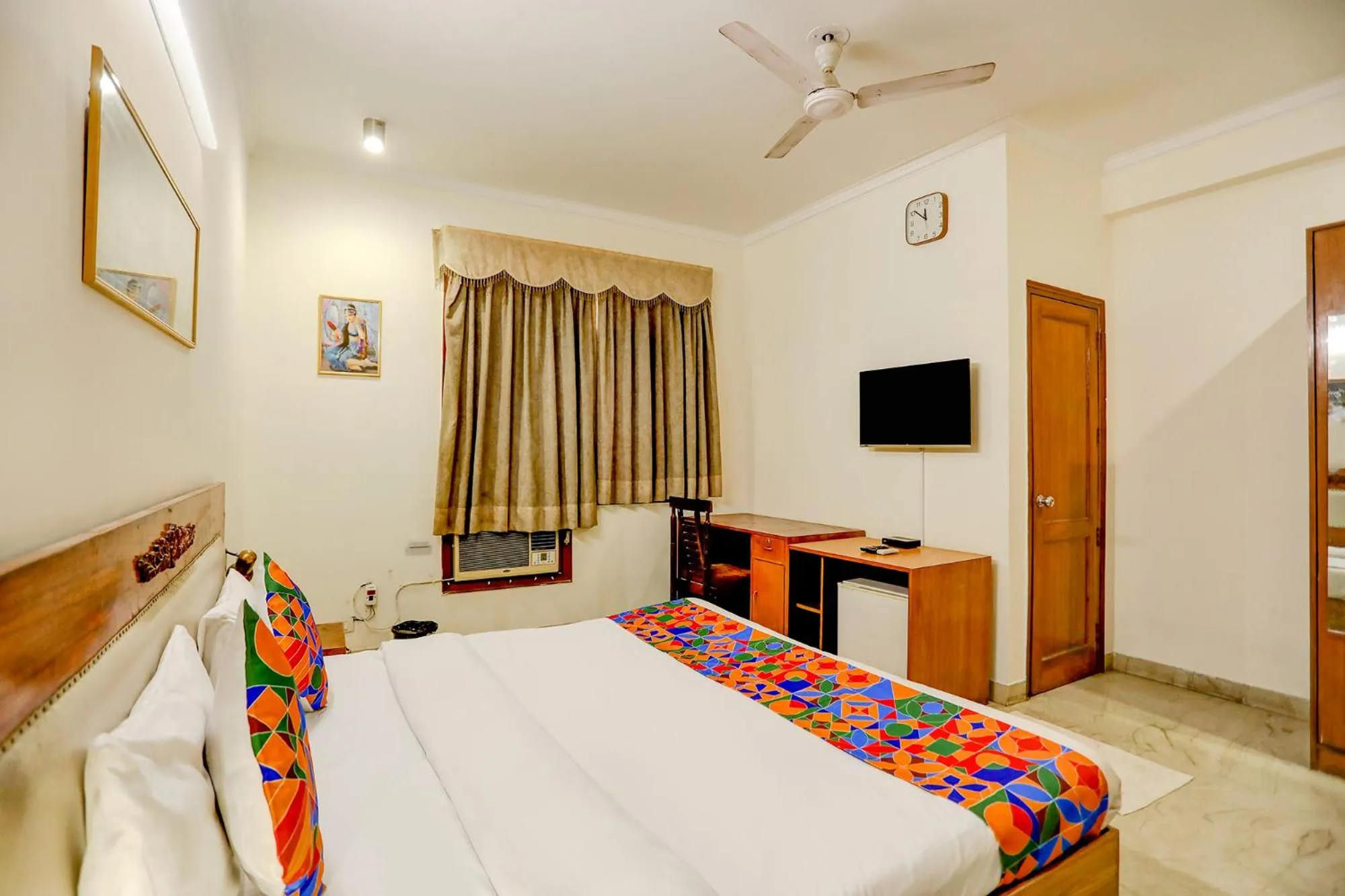 Communal lounge/ TV room, Bed in Via Primero MGF