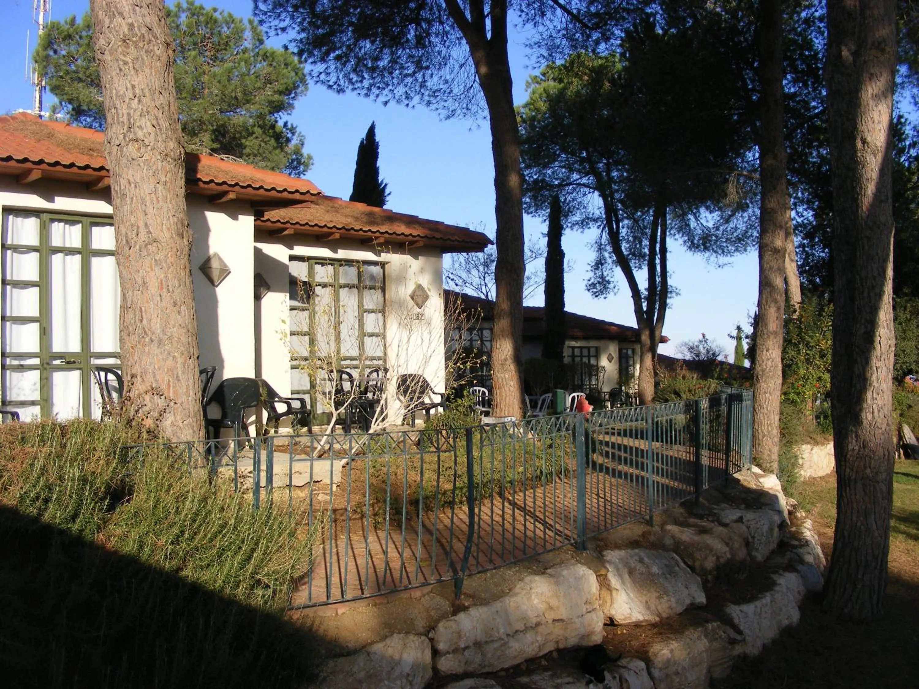 Garden in Shoresh Green Hills