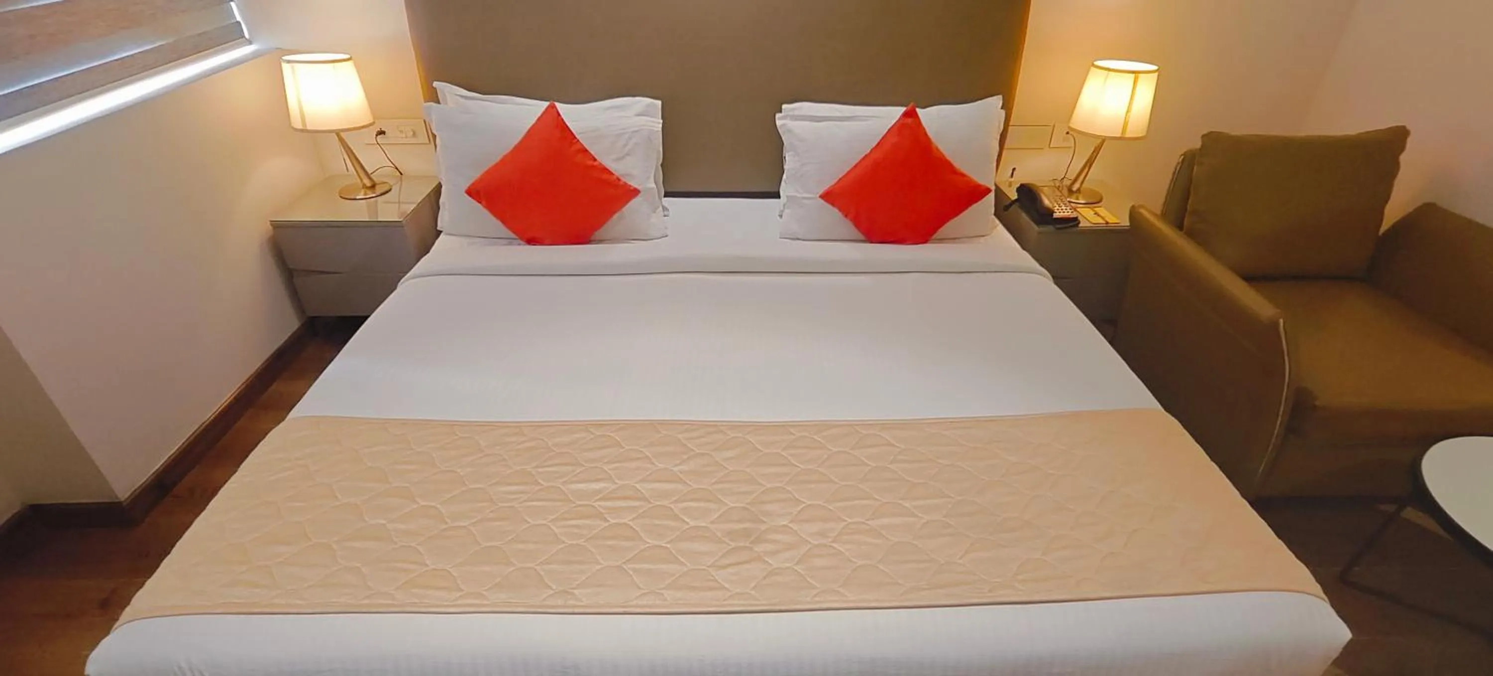 Bed in The Mayberry -A Bergamont Group of Hotels