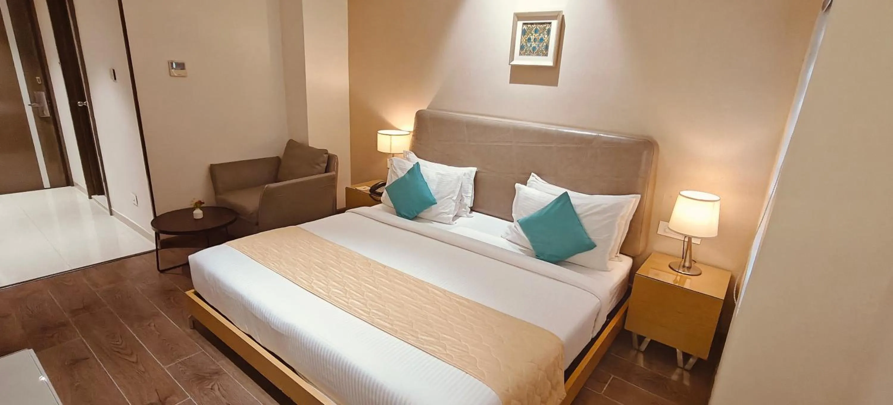 Bed in The Mayberry -A Bergamont Group of Hotels