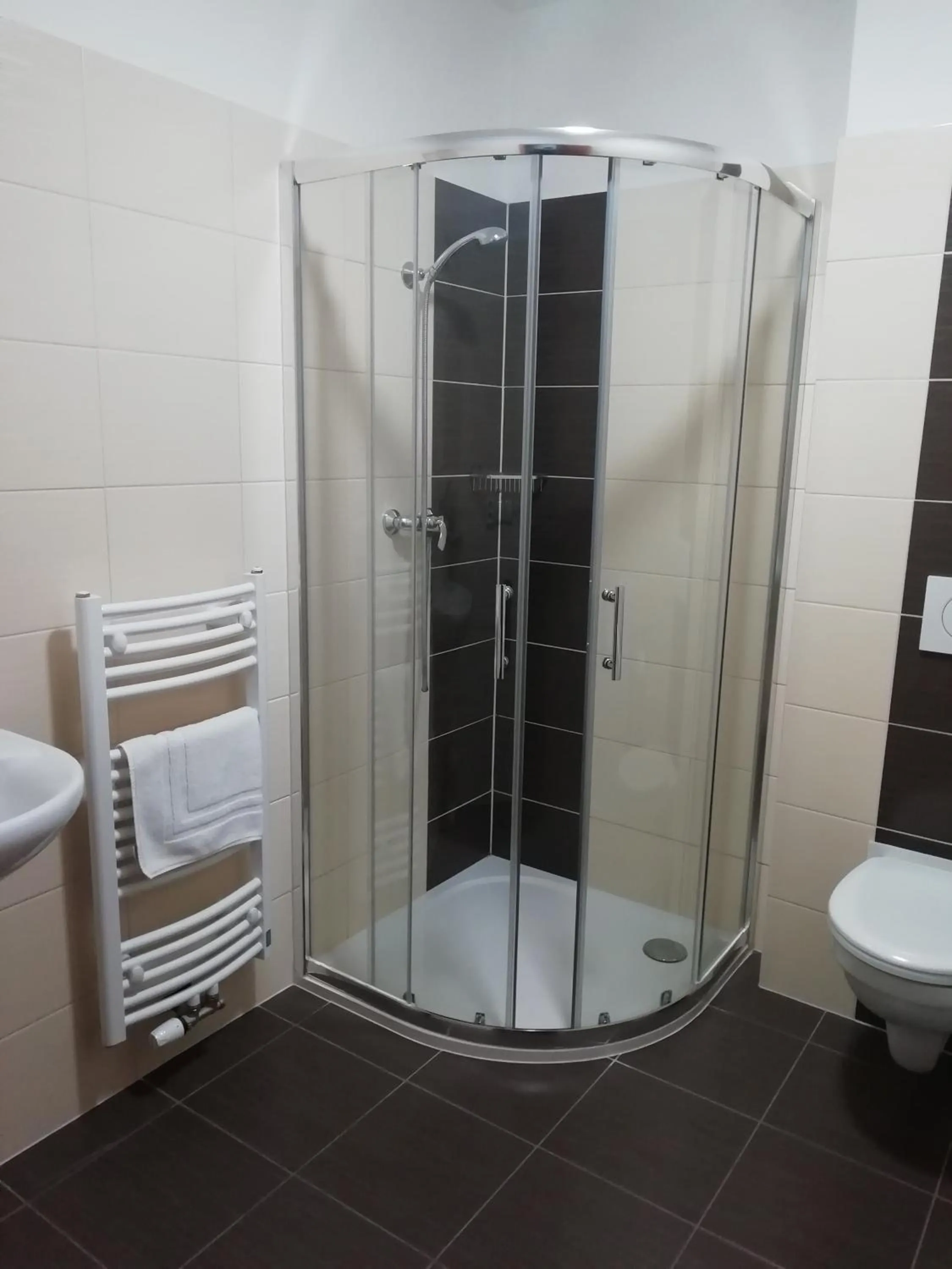 Triple Room with Bathroom - single occupancy in Motorest U Kola