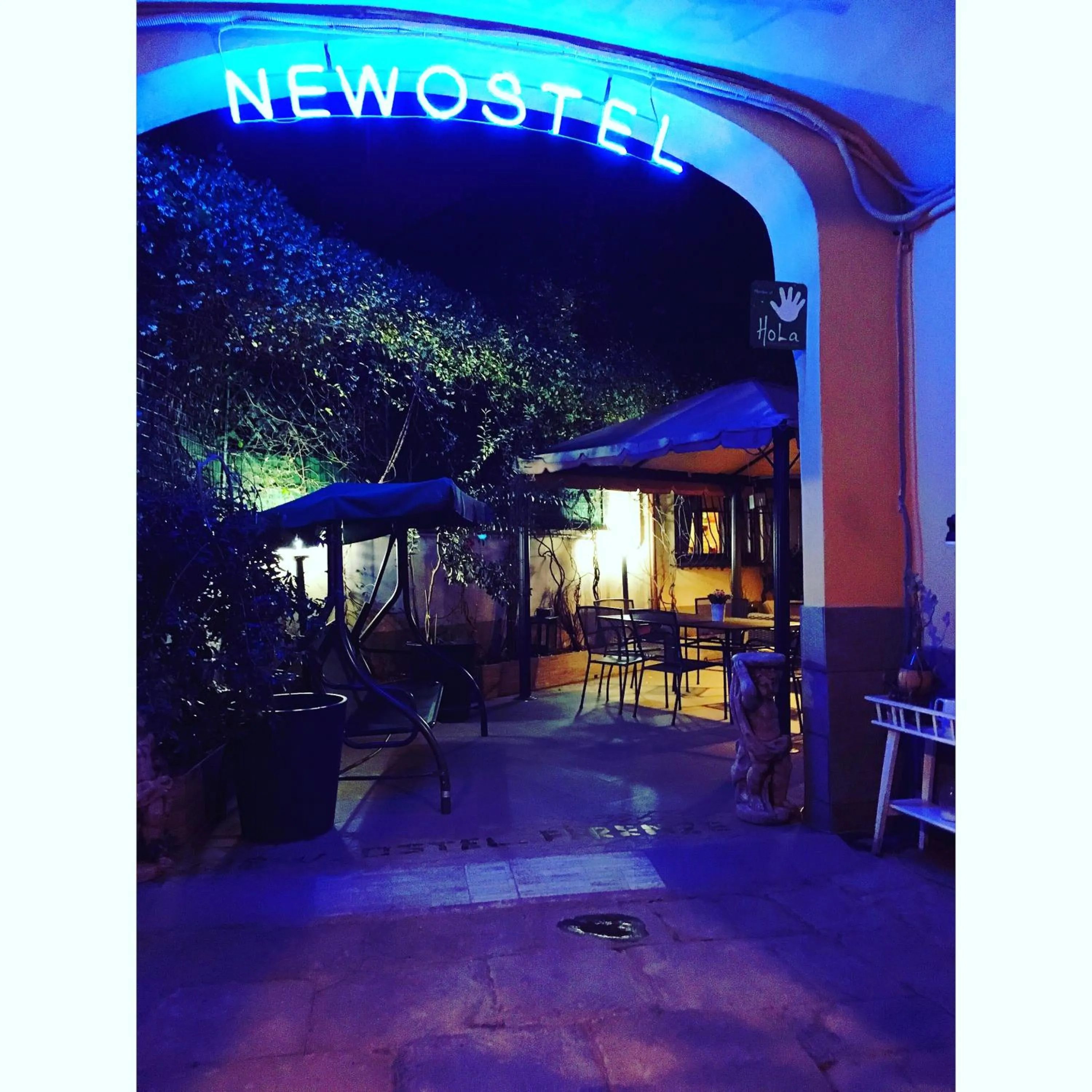 Property building in New Hostel Florence