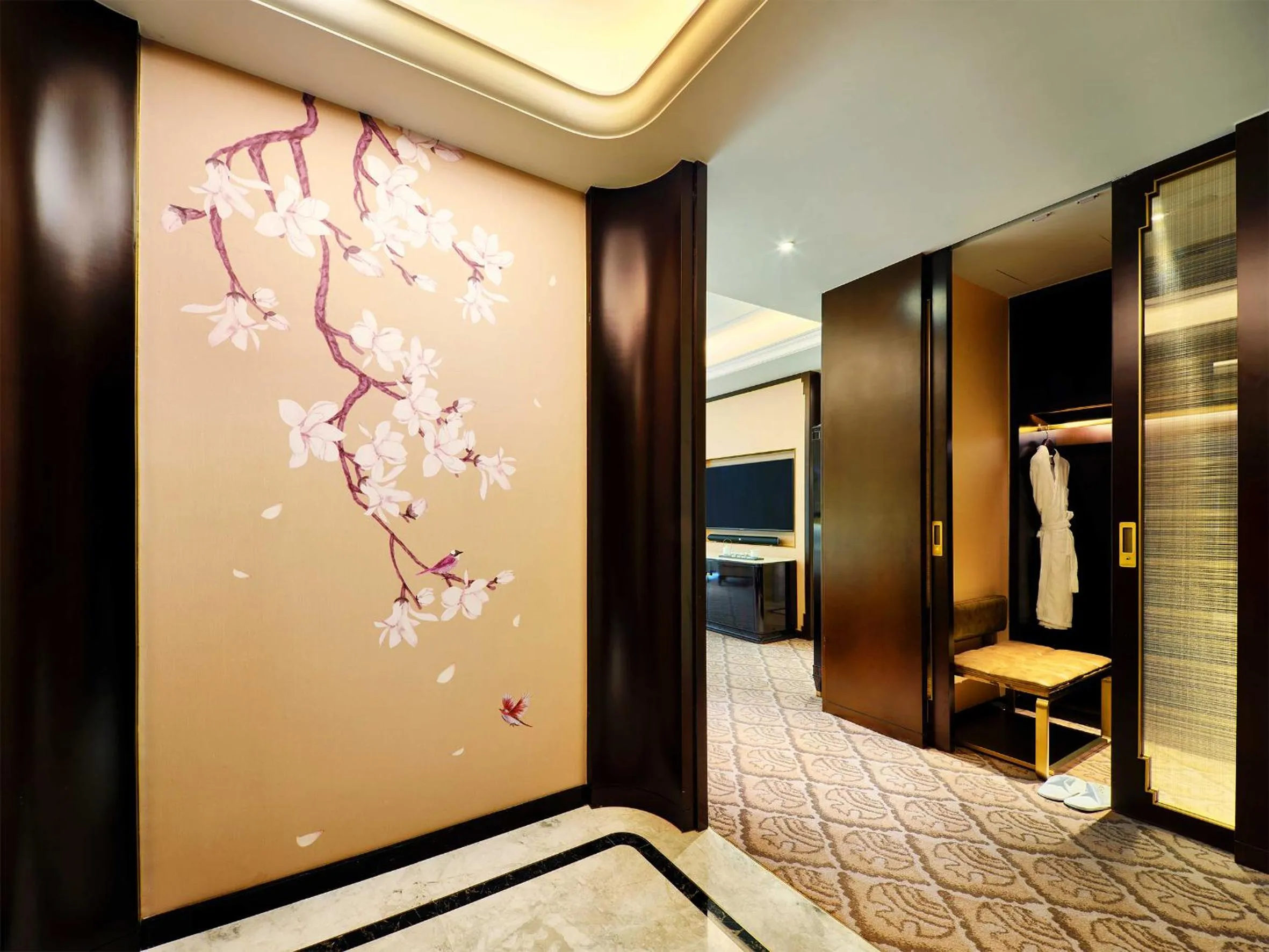 wardrobe in The Yun Hotel Foshan Nanhai