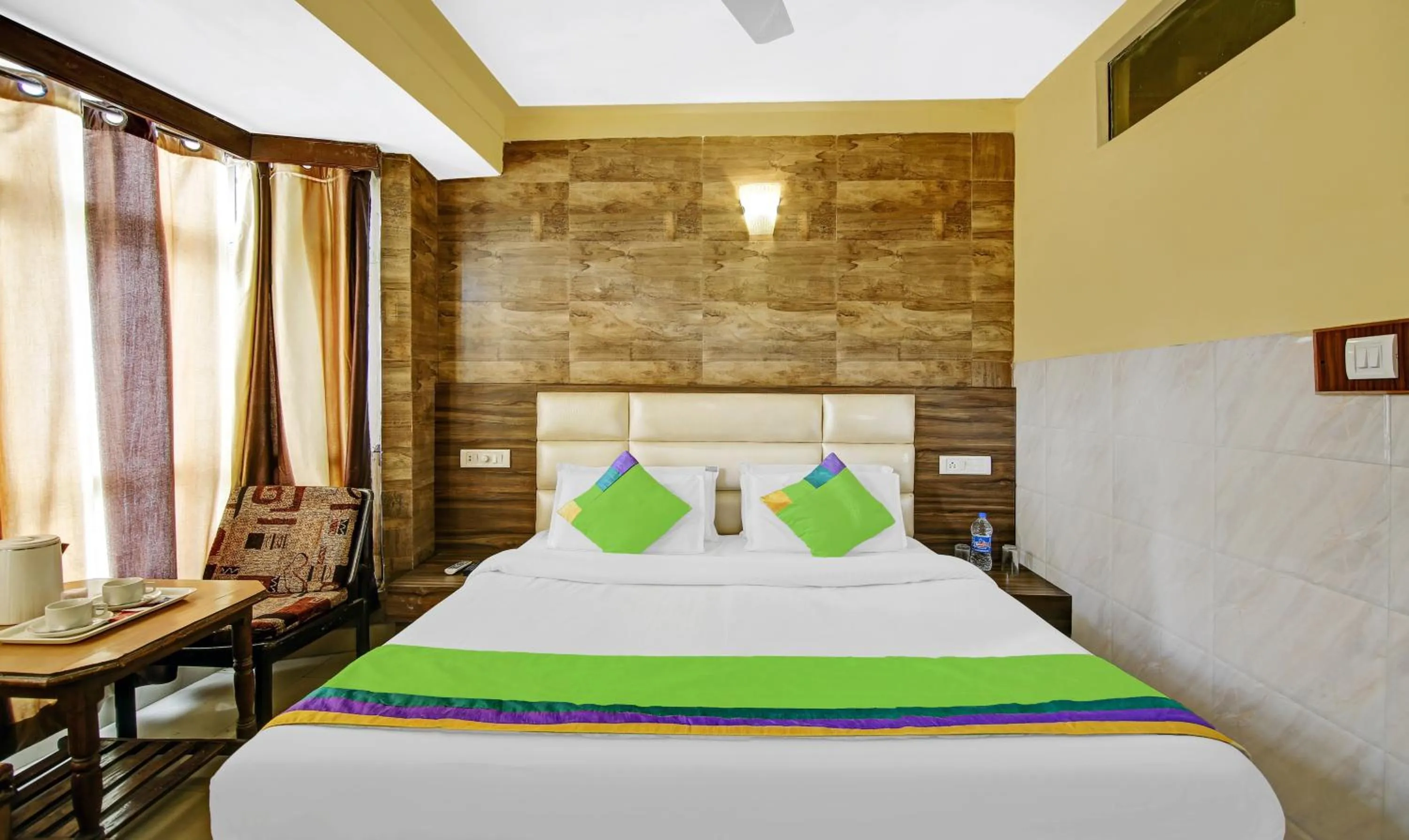 Bedroom in Itsy Hotels Amrita Raghunath Bazaar Jammu