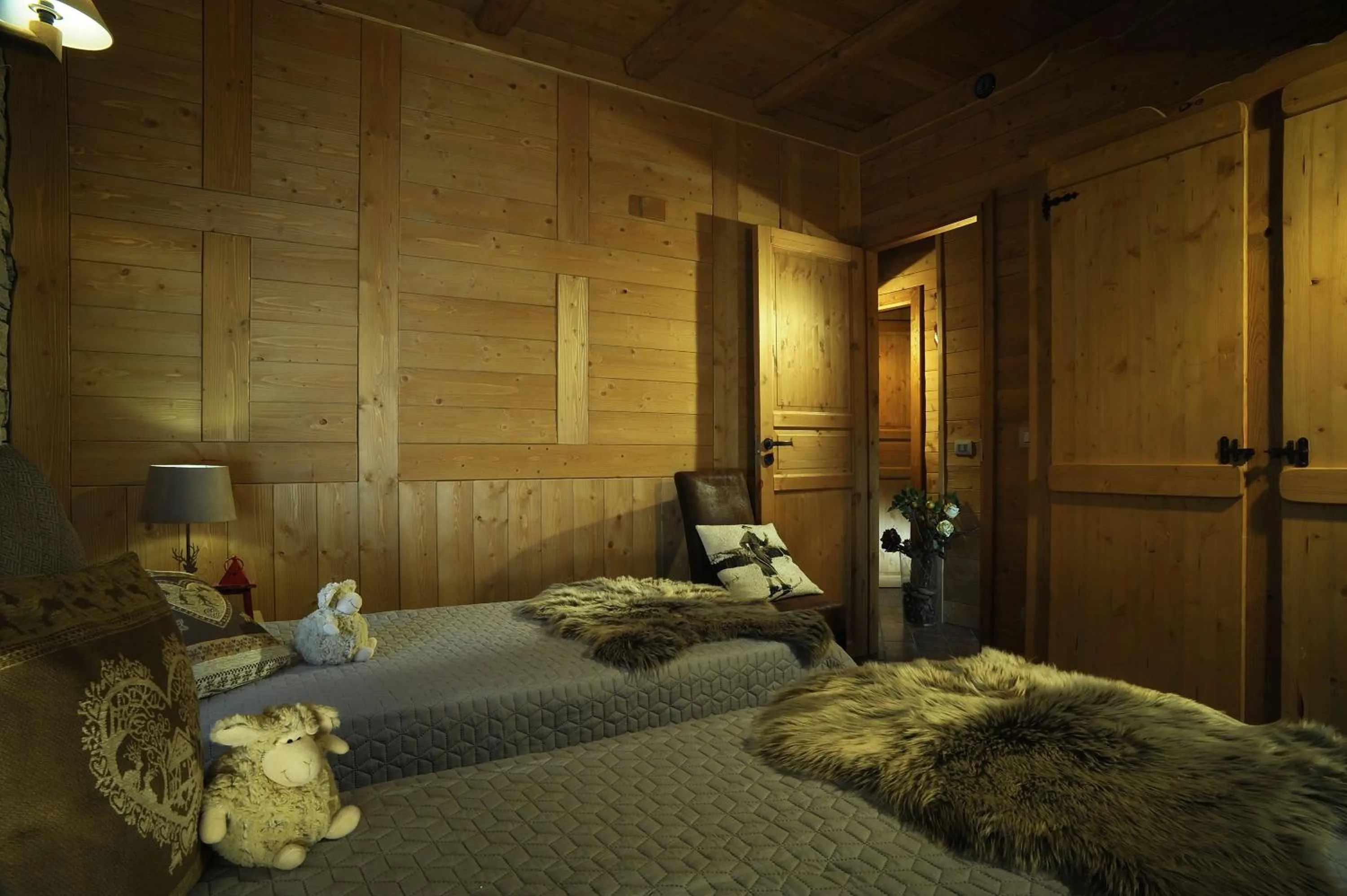 Bedroom, Bed in Aparthotel Foyer d'antan SUITE con caminetto hammam o vasca idromassaggio