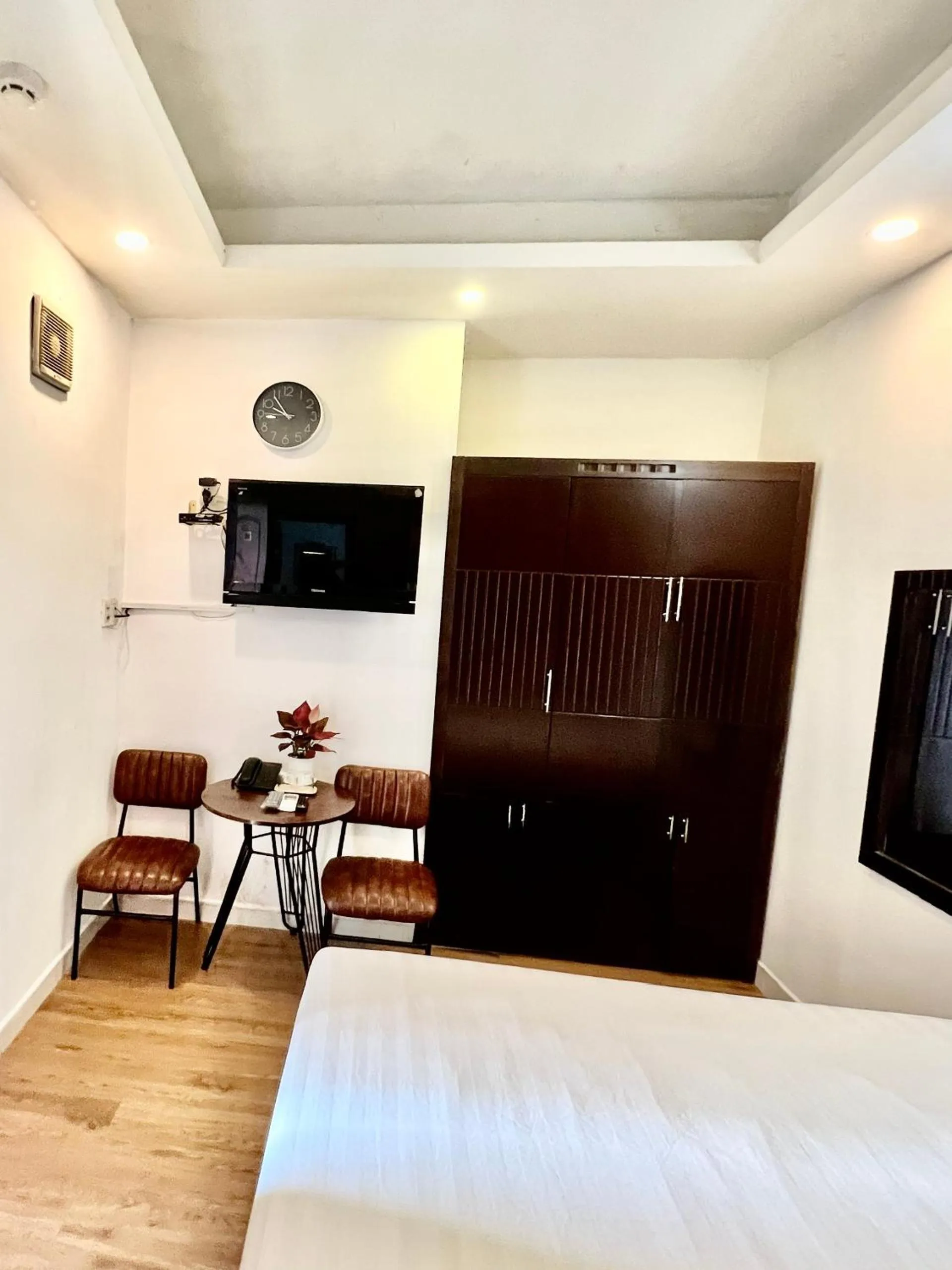 Bed in DDA Hotel District 1- Bùi Viện-Đề Thám Walking Street